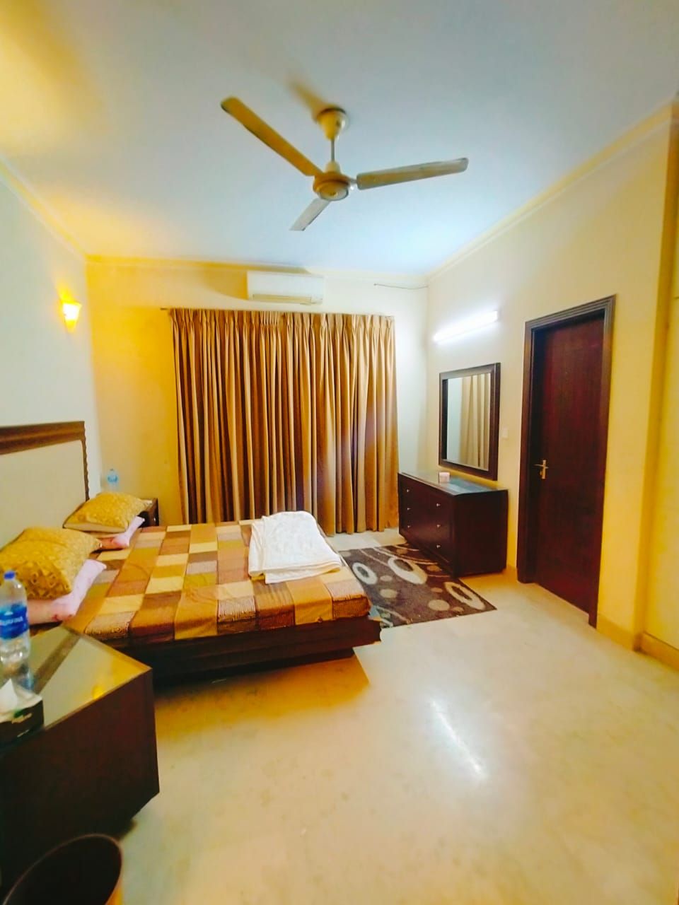 Lovely two bedroom with peaceful environment Apartments