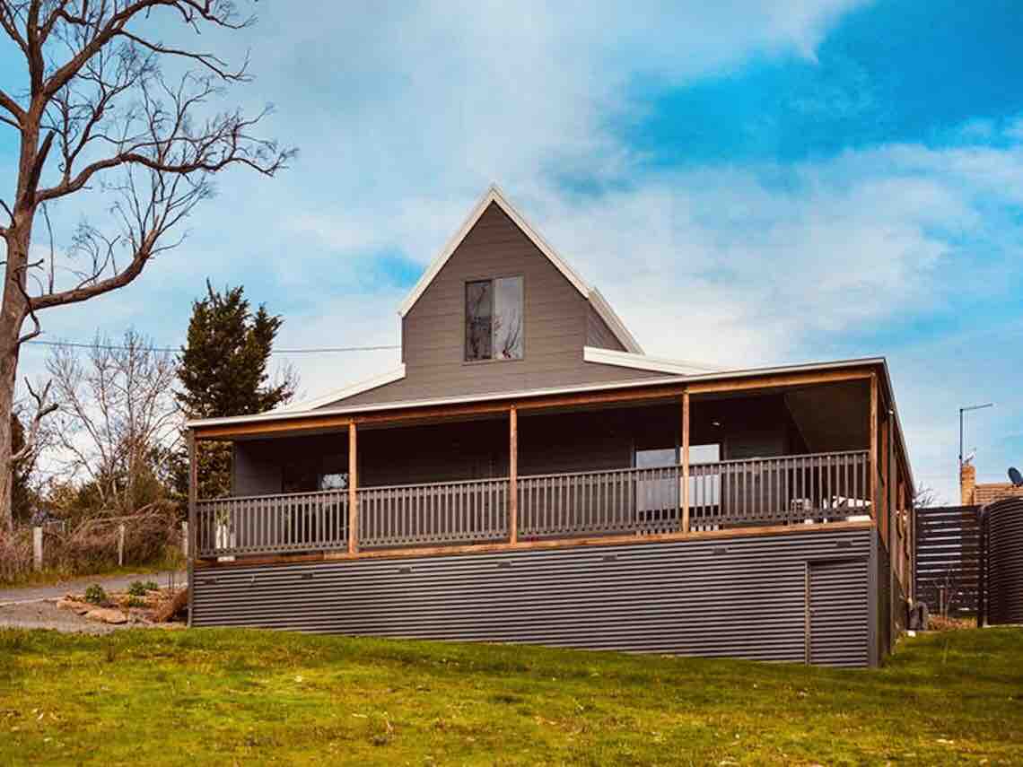 Hepburn Springs Creek Cottage