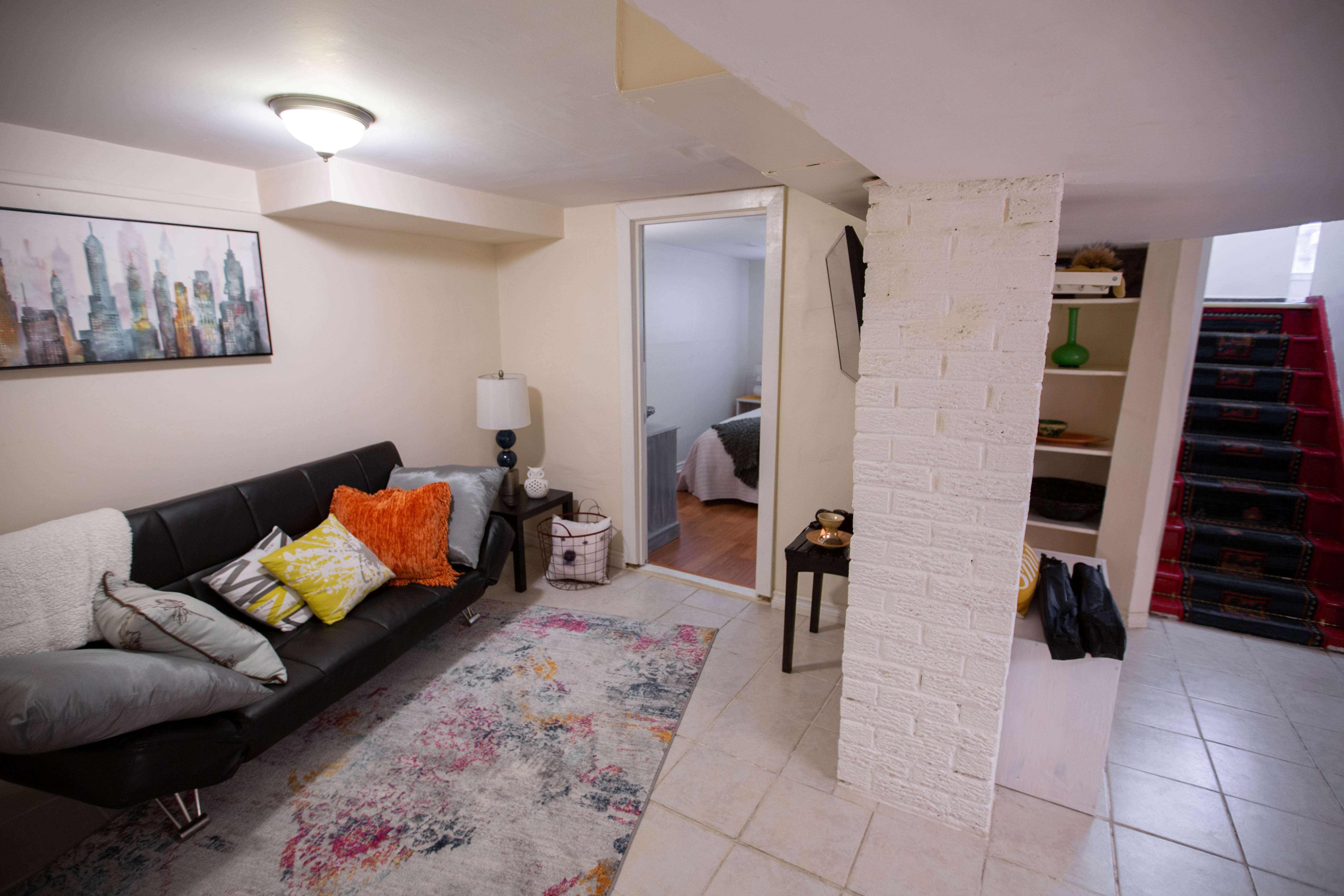 grounding self contained basement in the east Houses for Rent in