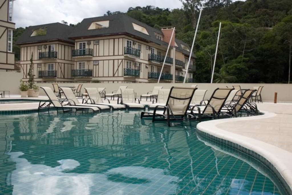 Aconchegante Flat no Granja Brasil Itaipava Flats para Alugar em