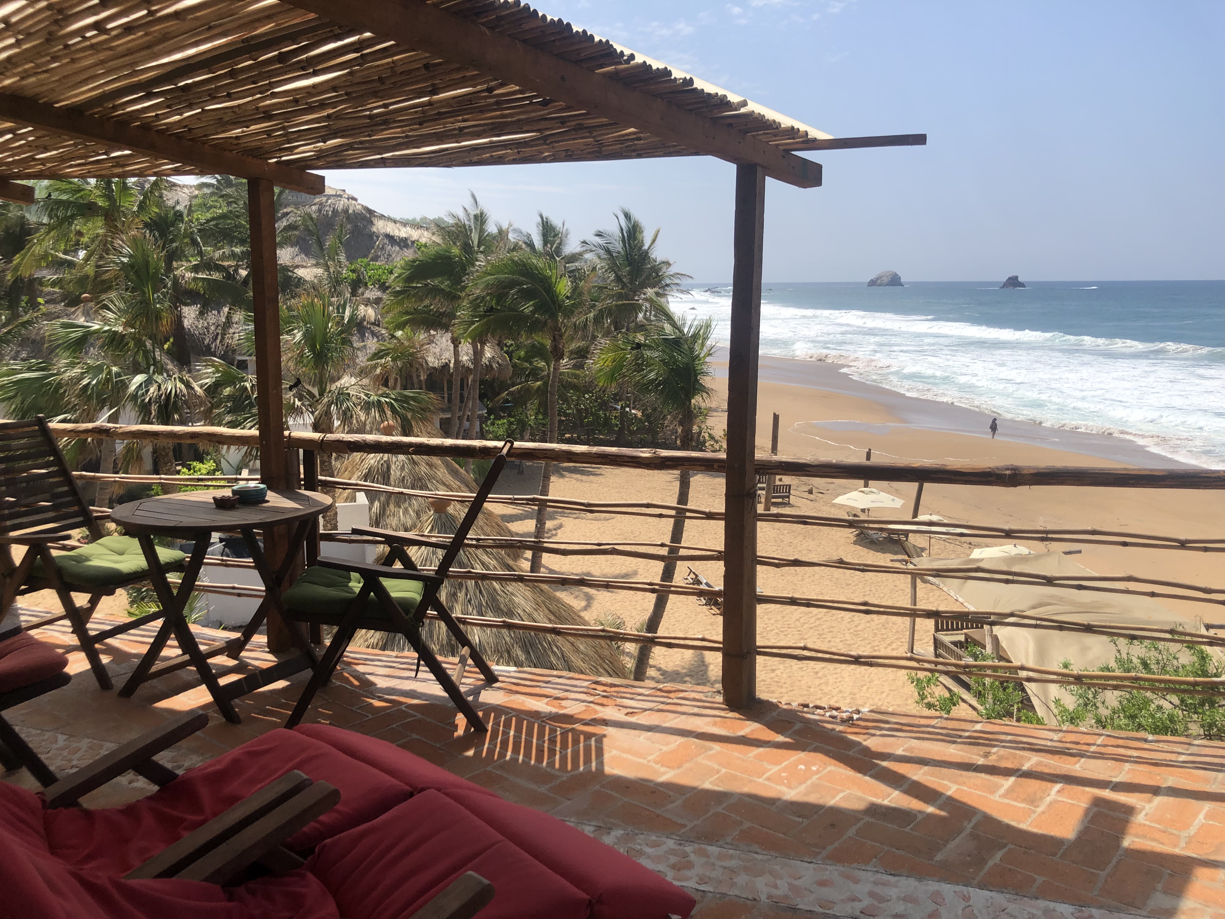 An Ideal Apartment on the Sea in La Mora