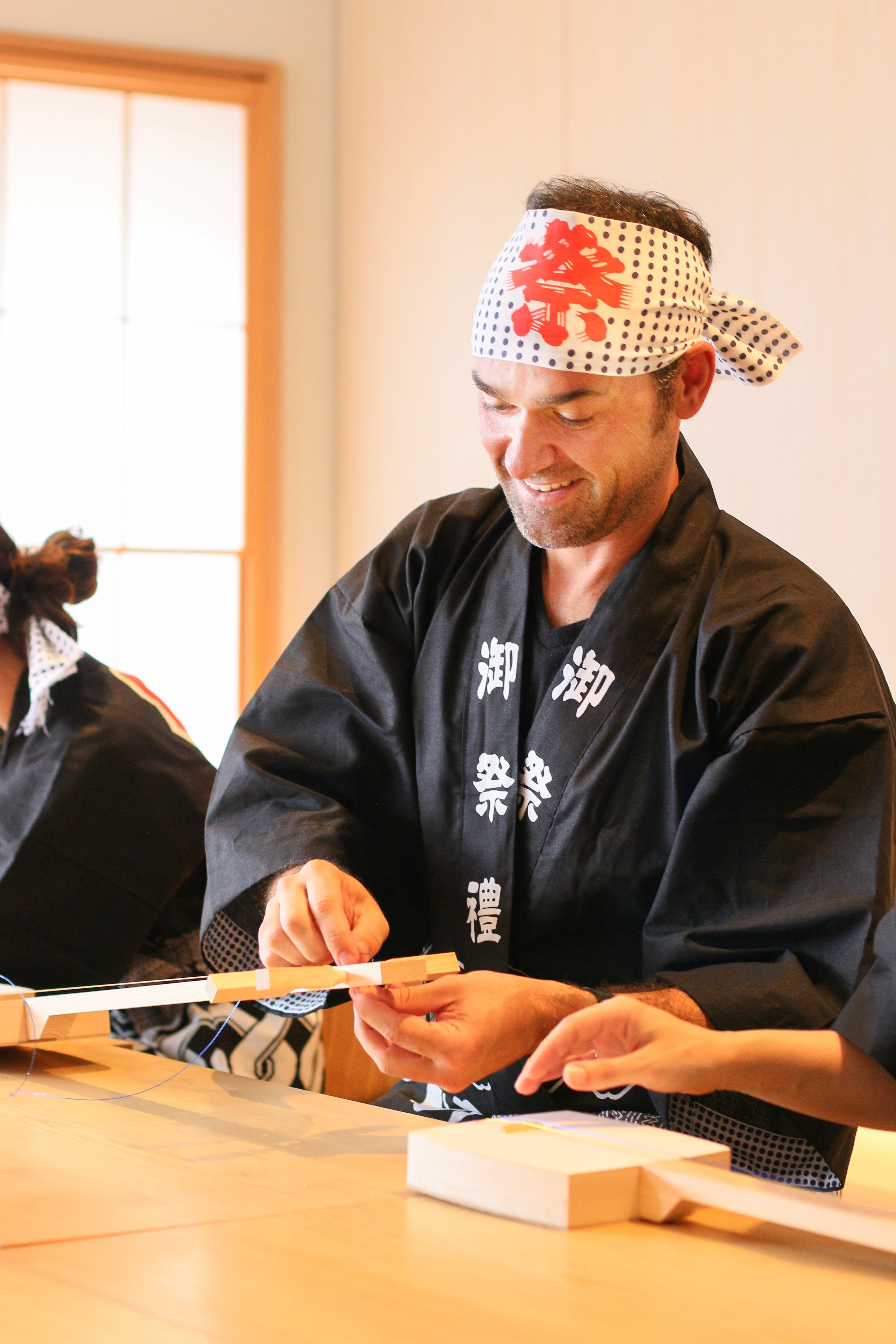 誰でも簡単 ミニ三味線を手作りして弾いて みんなに自慢しちゃおう 楽器 お茶菓子 生演奏付 Airbnb