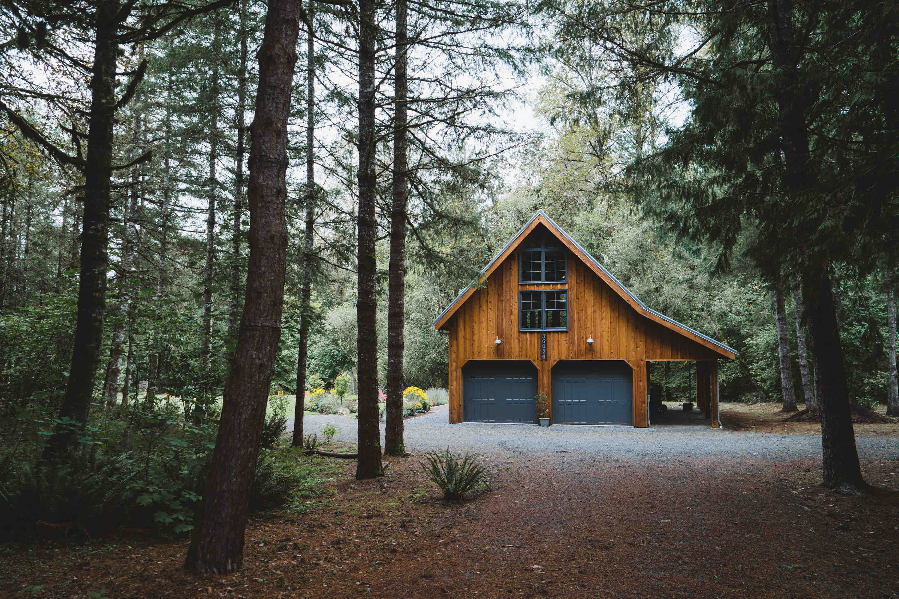 RiverLoft Relax On The Roaring River, Near Albany Barns for Rent in