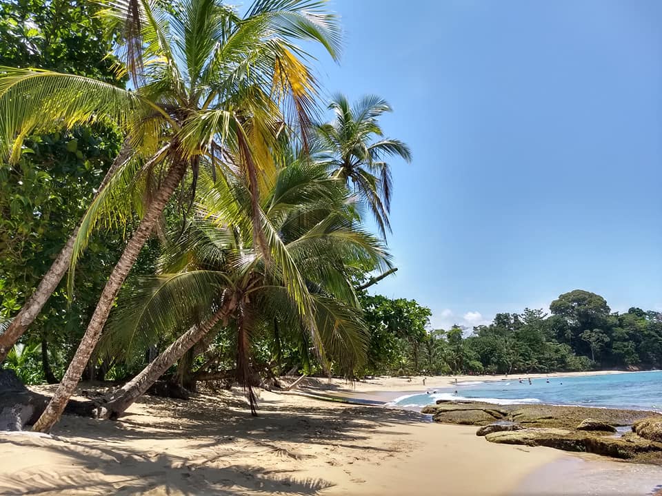 Casa Lula - Family Home, Walk to Beach & Amenities