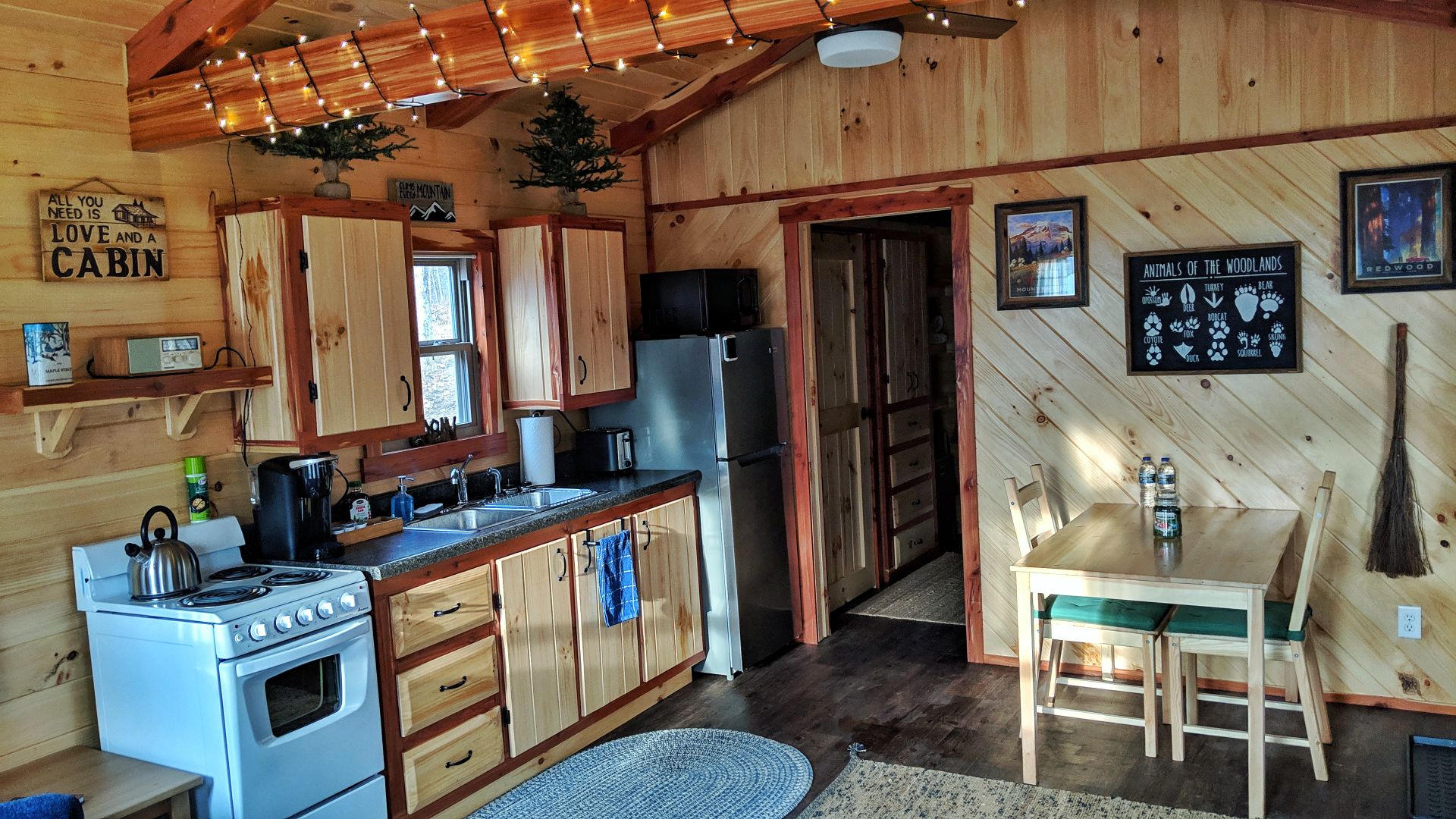 The Cabin at Maple View (We are Open!) Cabins for Rent in Urbana