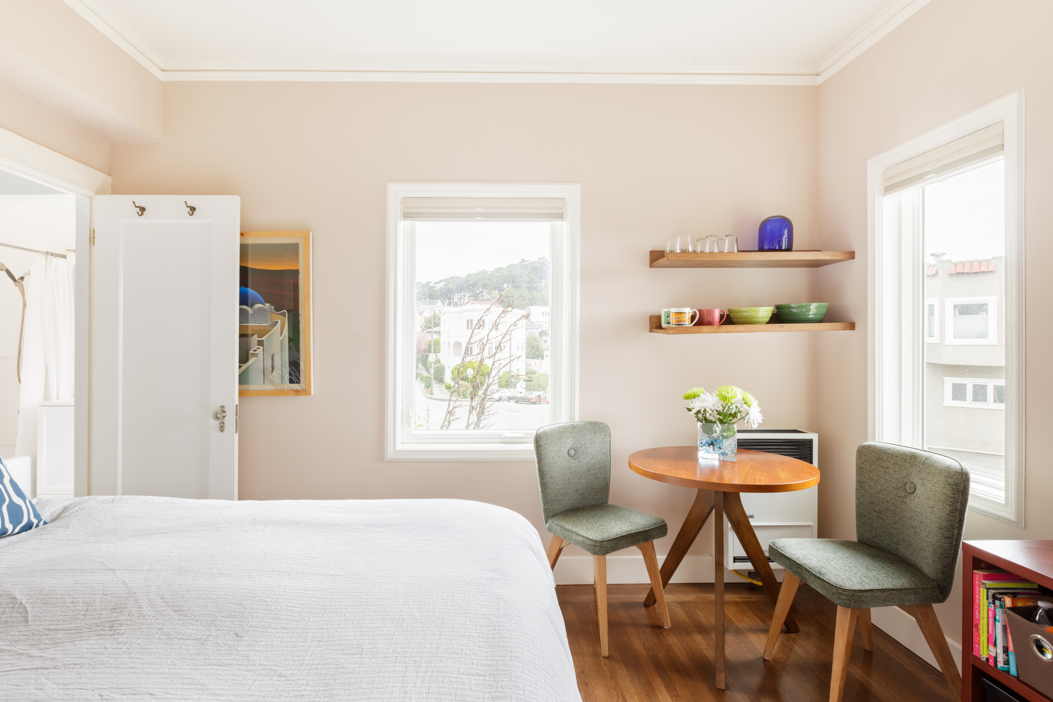 Private Entry En-Suite in Geographic City Center