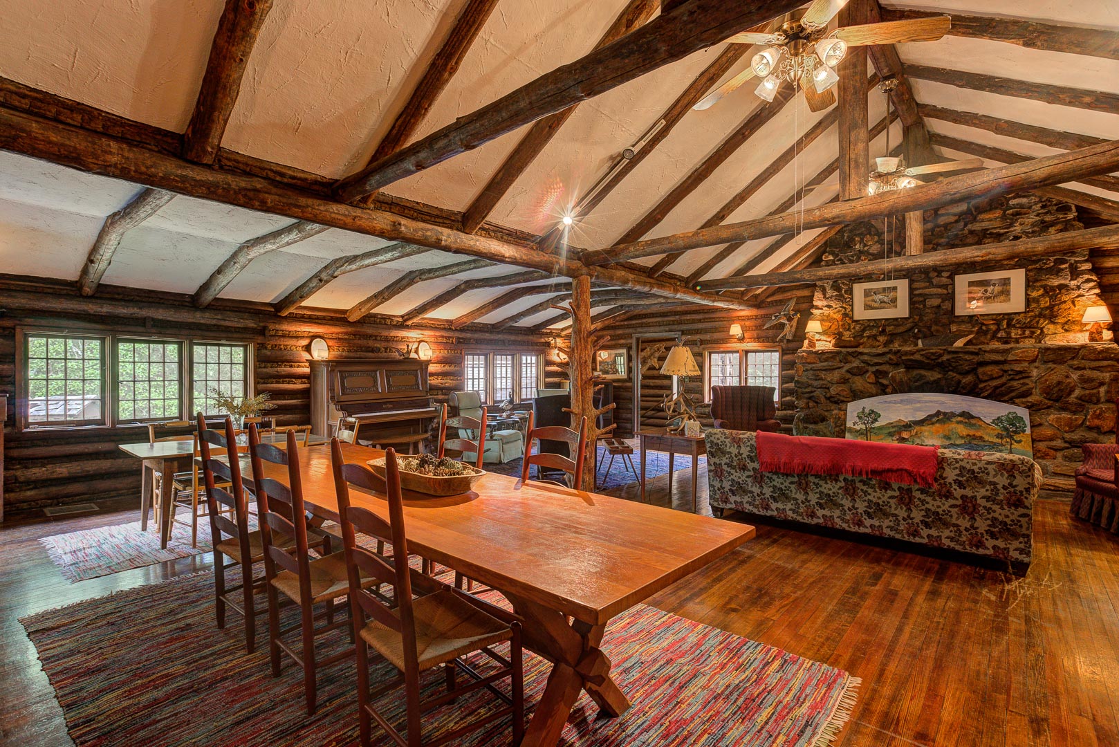 Main Log Cabin at Klondike Cabins Cabins for Rent in State Road