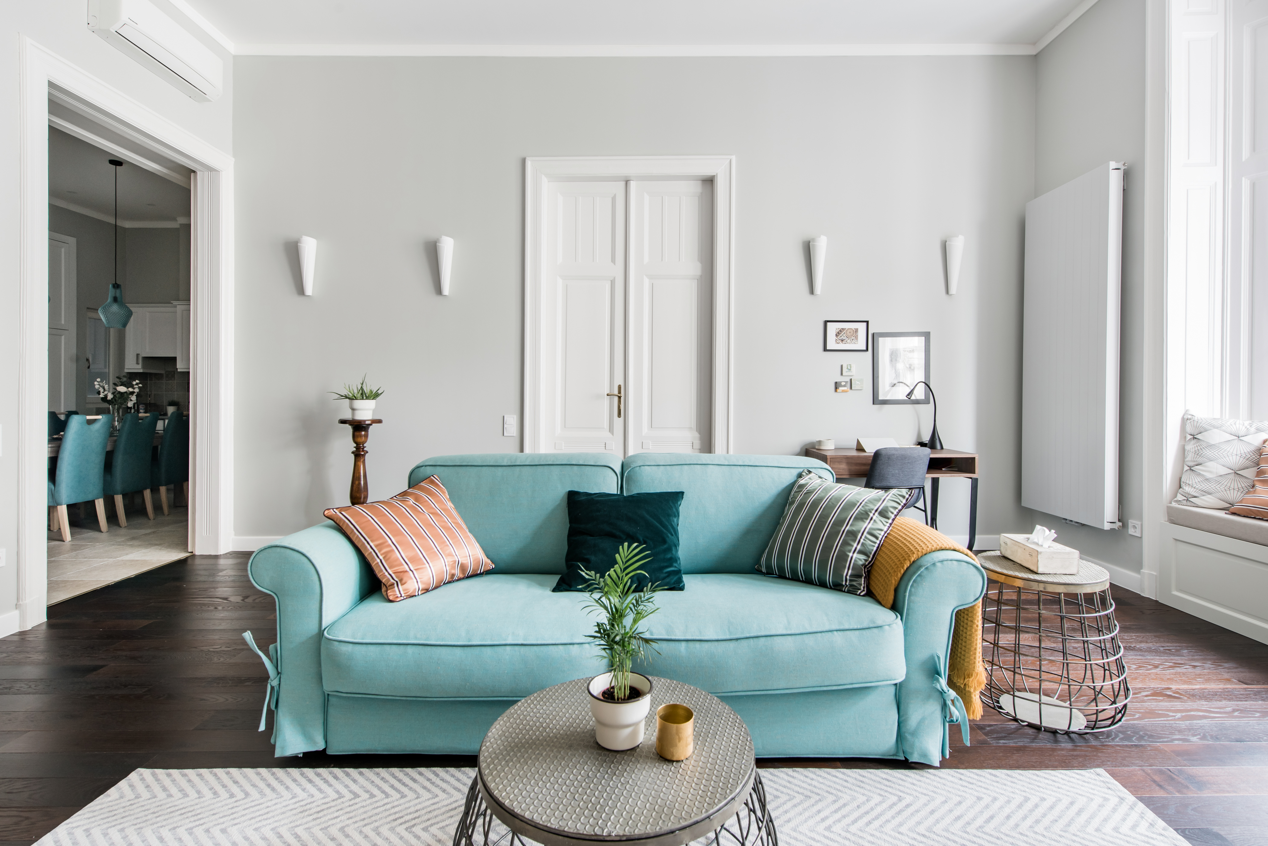 Facing the Basilica, Premium Home