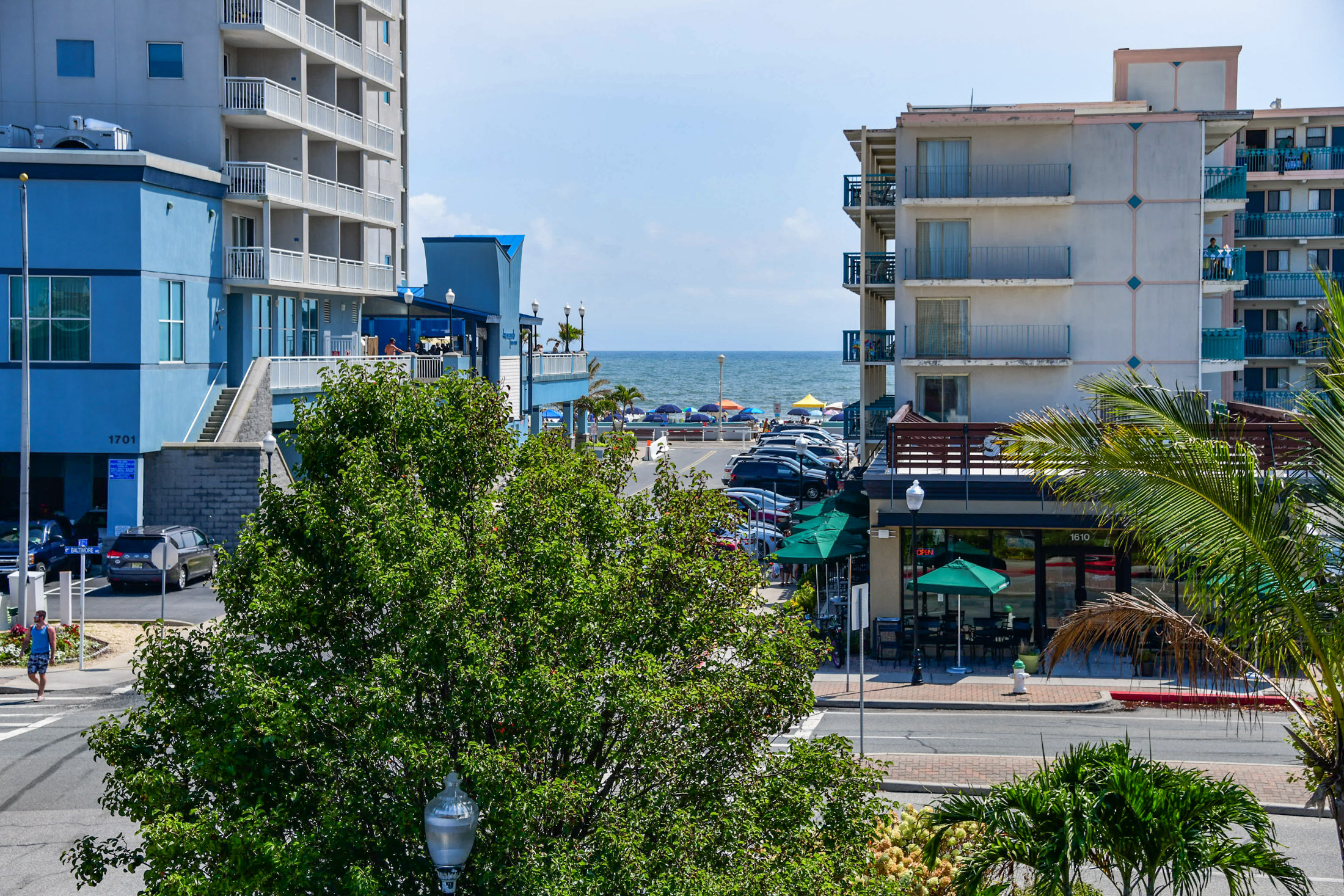 Two Bedroom/oceanside/boardwalk& Ocean view Condominiums for Rent in