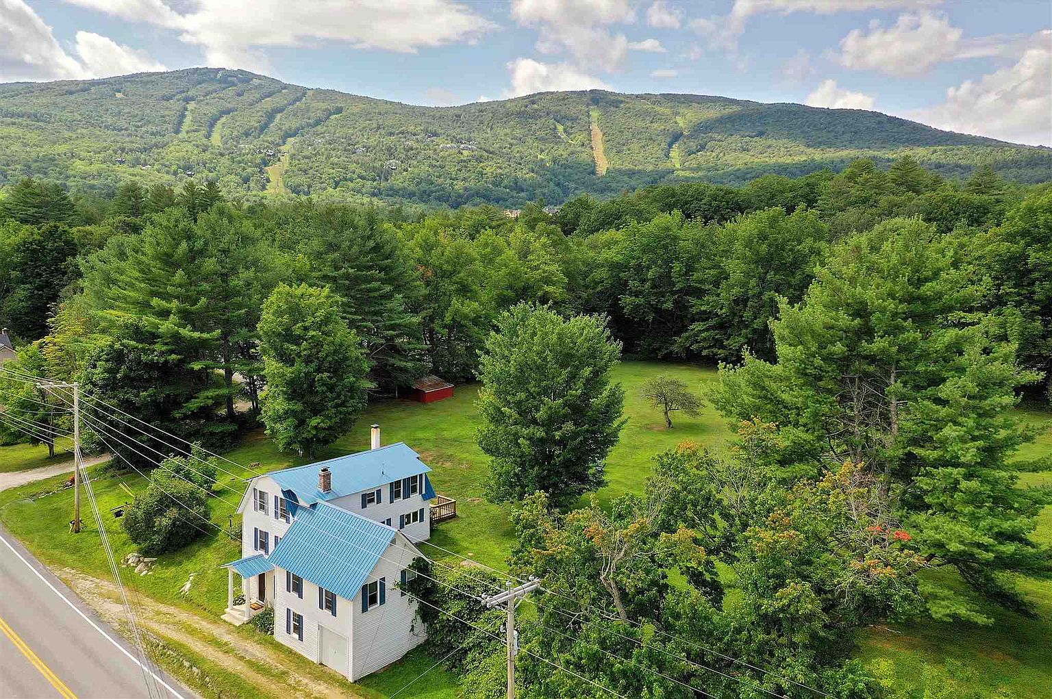 Sunny Mountainside Chalet with Okemo Views Chalets for Rent in Ludlow