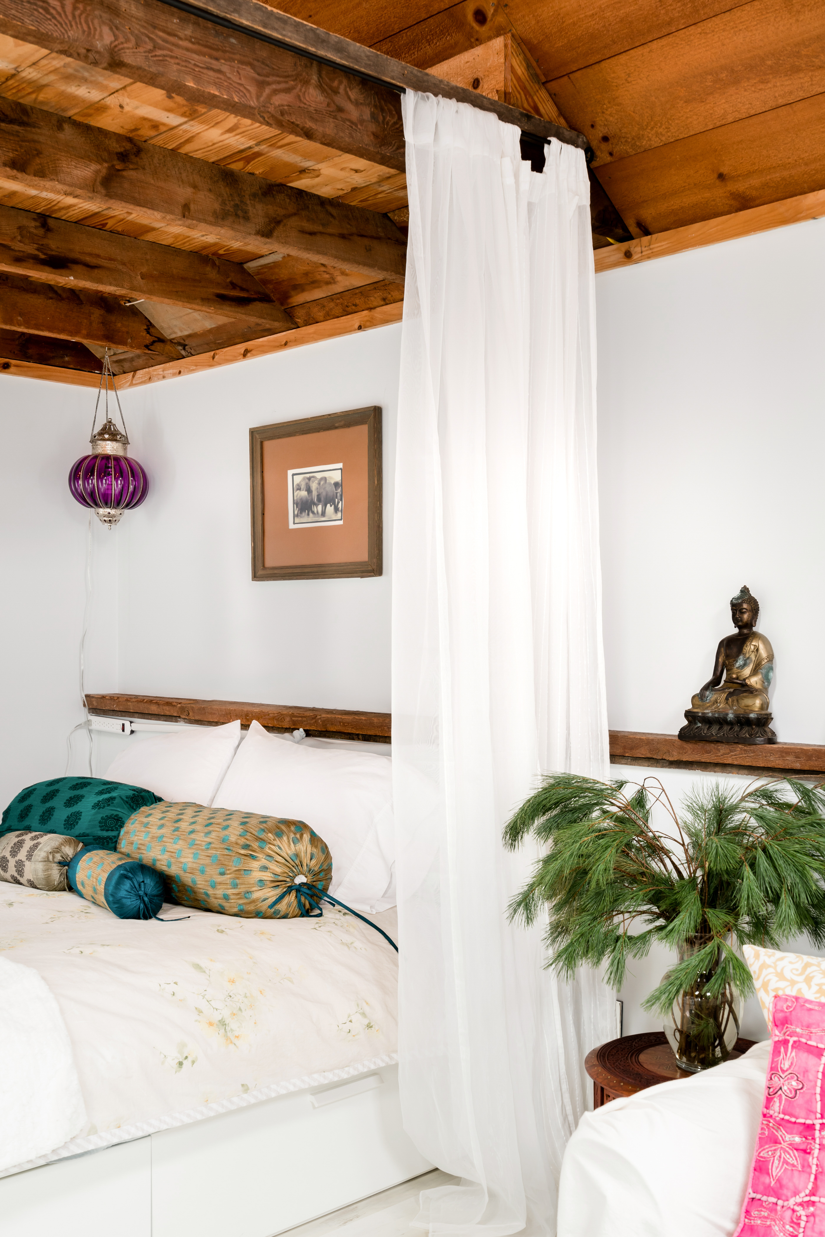 Grey Chalet Explore The Hudson From An Enchanting Loft Guesthouses For Rent In Saugerties New York United States