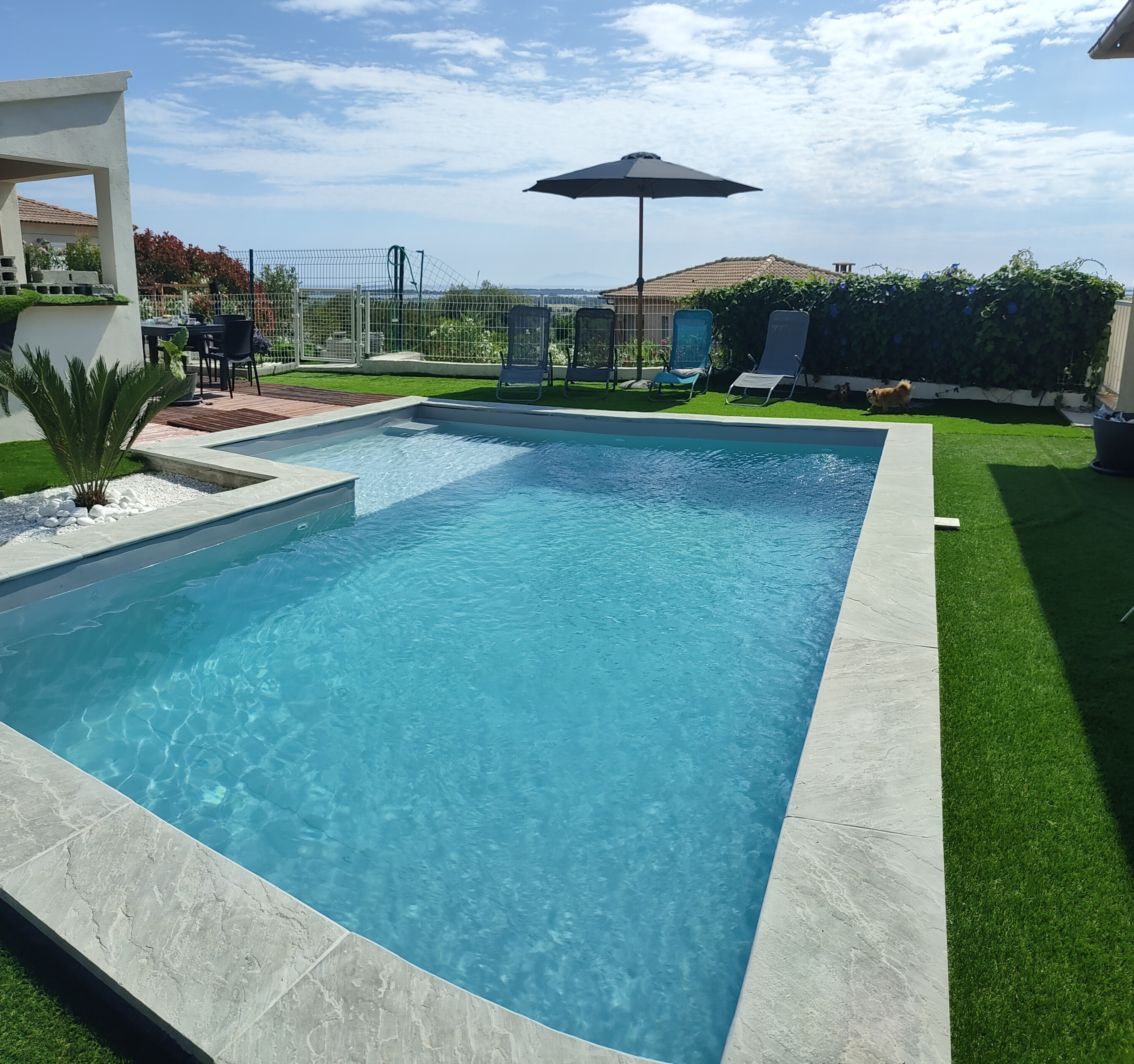 Rez de villa 6 pers, jardin, piscine, Bastia, mer