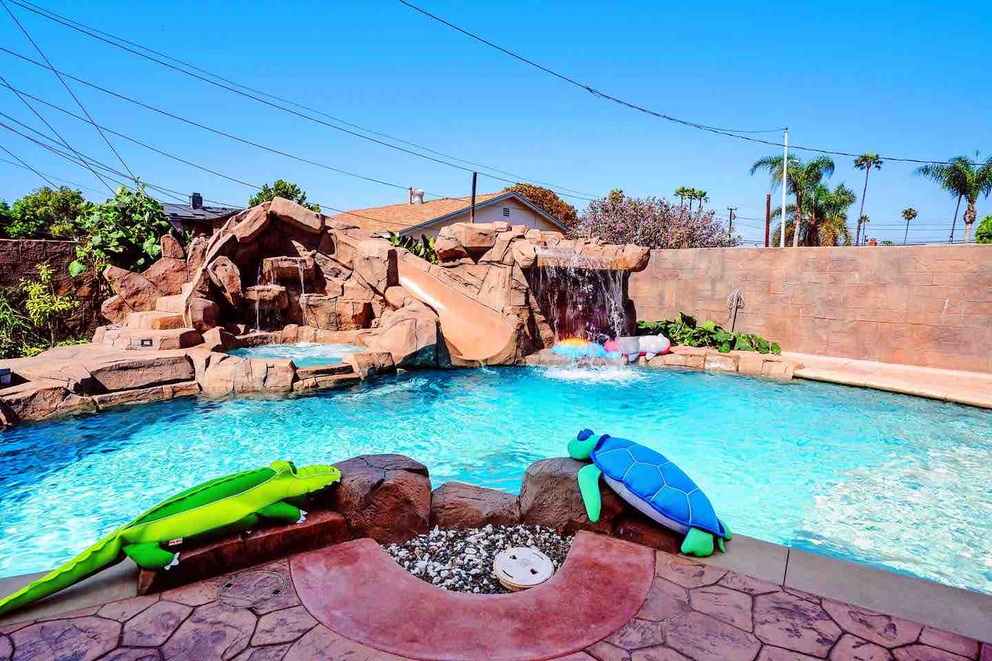 Luxury House W Mini Golf