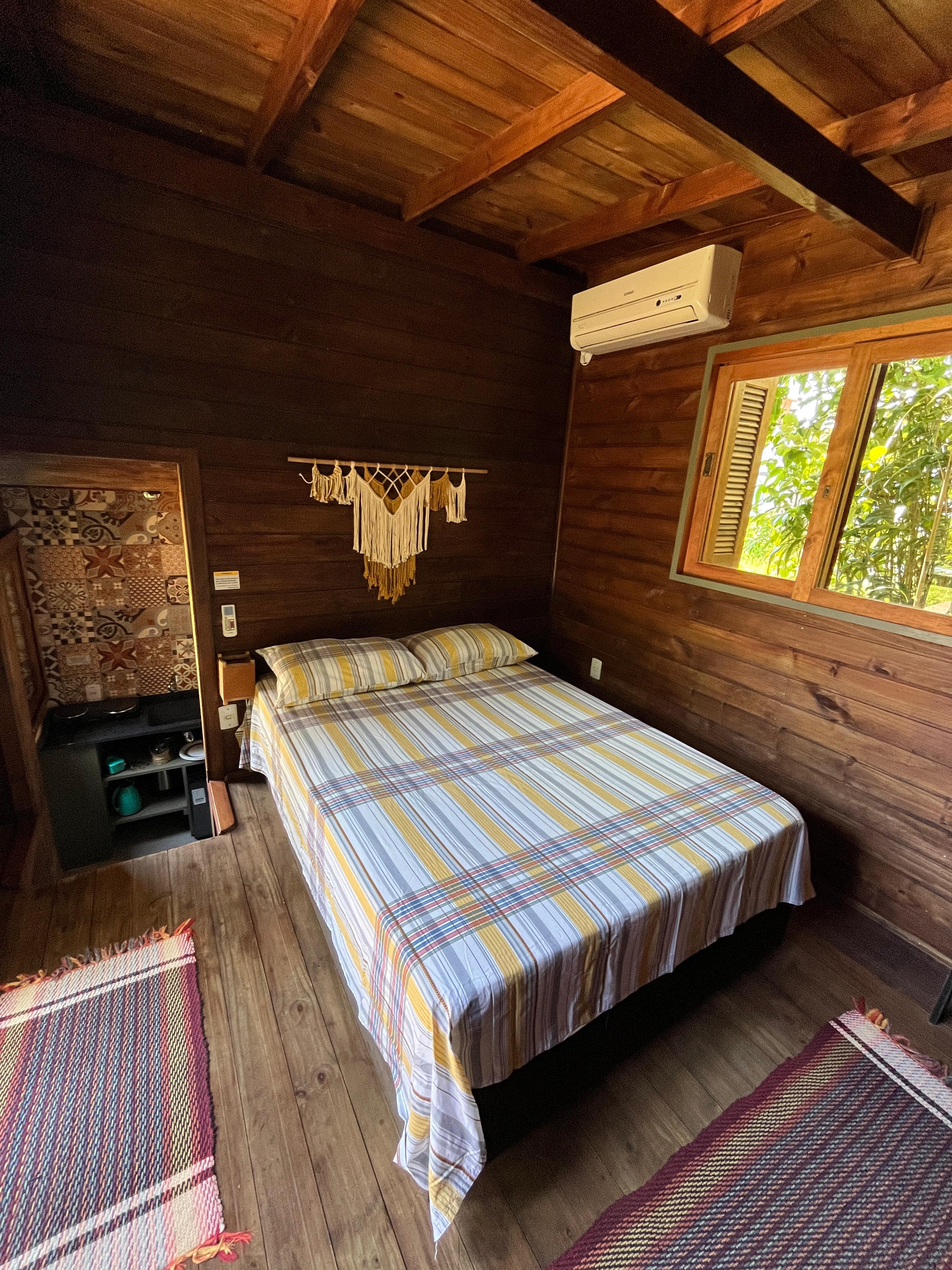 Cabin for Couple in Praia do Rosa with Air