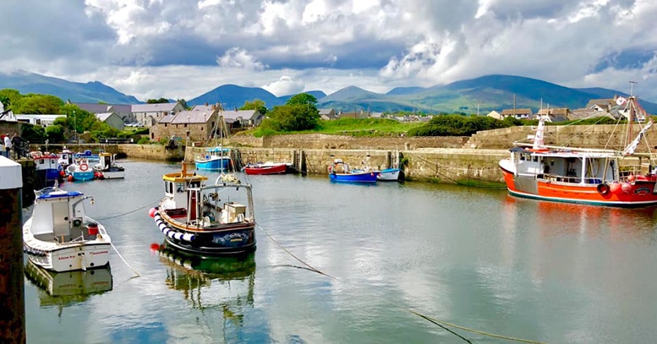 Harbour House sleeps up to 13 adults Houses for Rent in Newry and