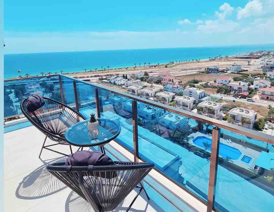 Modern studio with stunning sea view