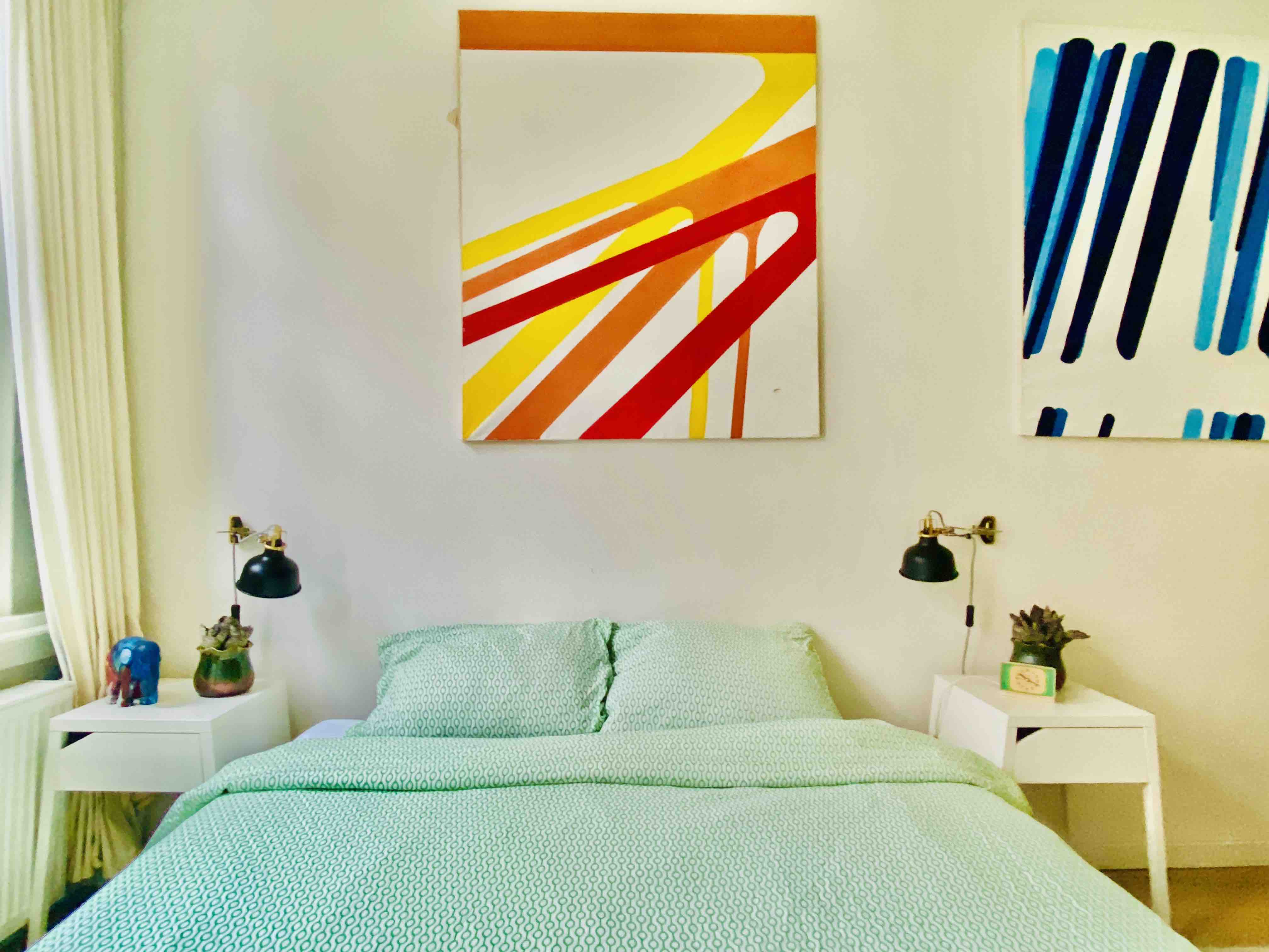 Lovely retro room with private bathroom โ Amsterdam stay