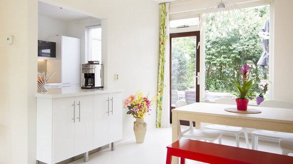 Lovely home, 3 bedrooms, WiFi, private parking — Amsterdam stay