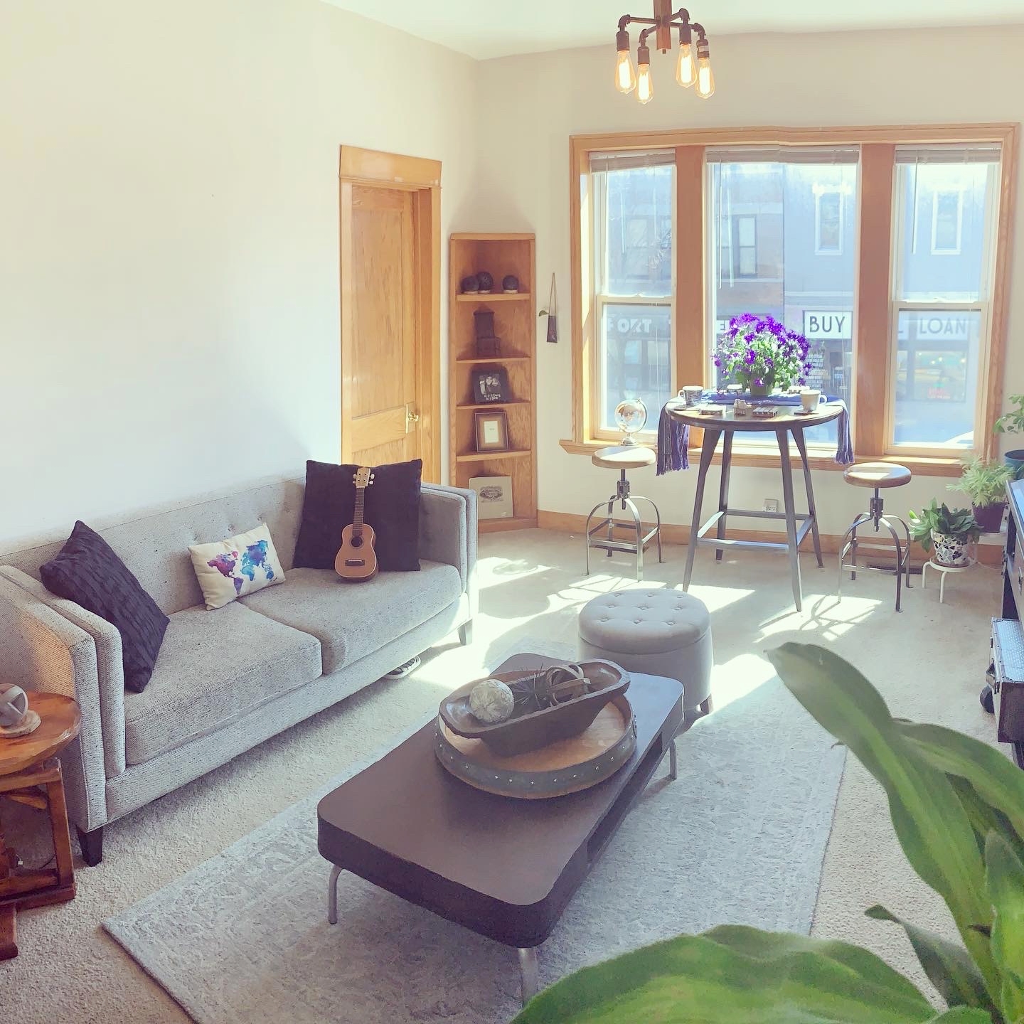 Rest, Relax and Explore in West Town, Chicago