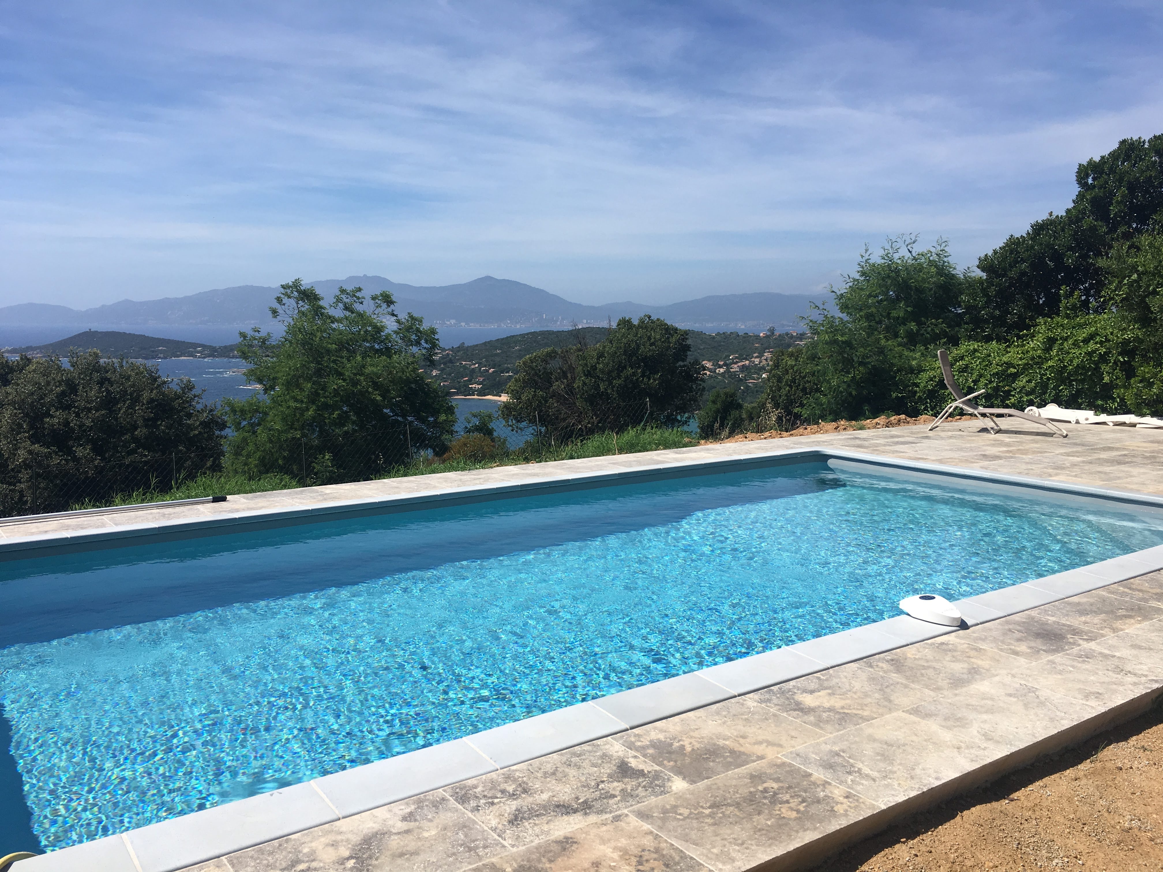 House overlooking the Gulf of Ajaccio and pool