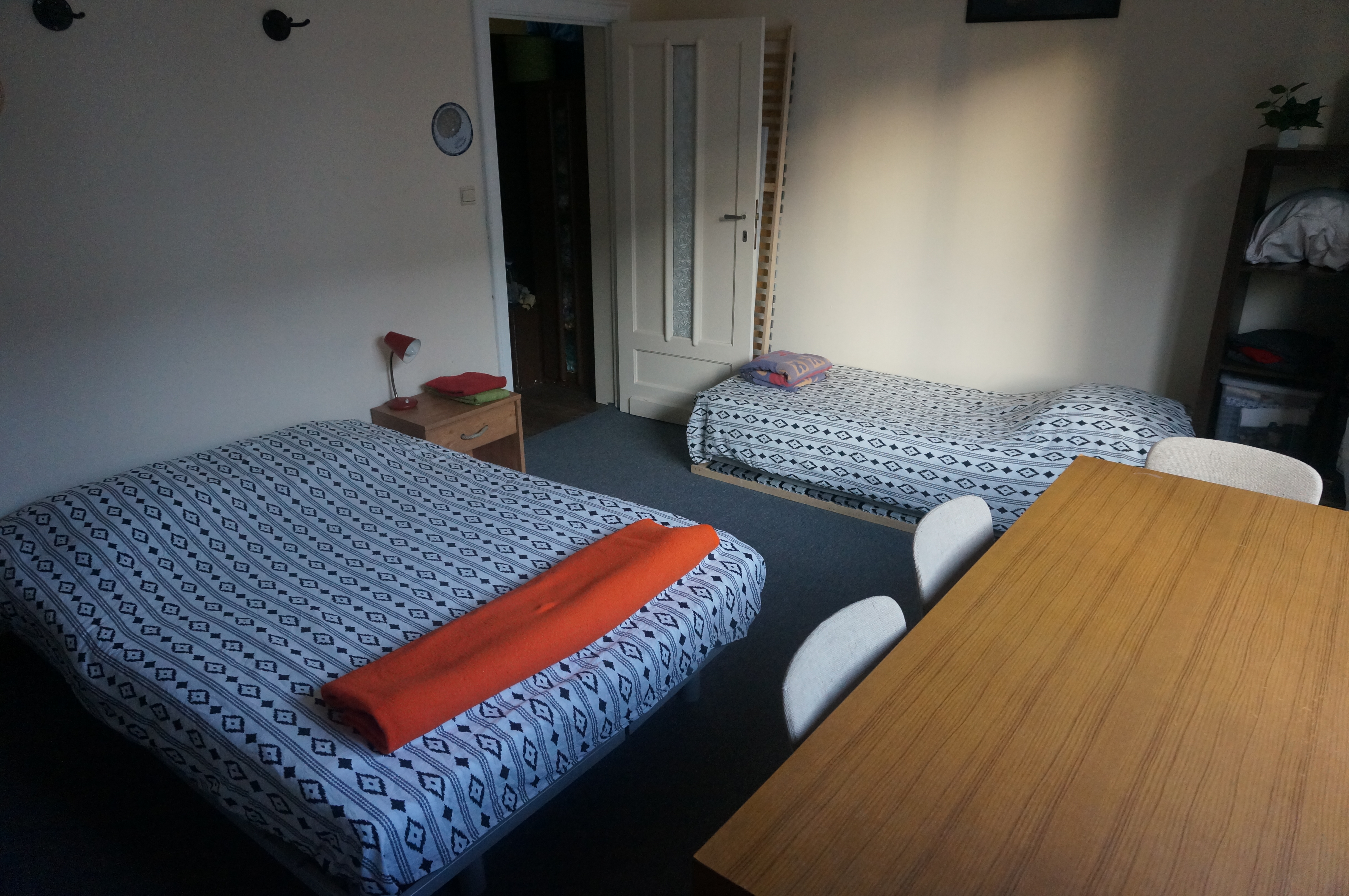Momenteel niet beschikbaar (Kamer voor 1 - 4 p.) in Dampoort, Ghent