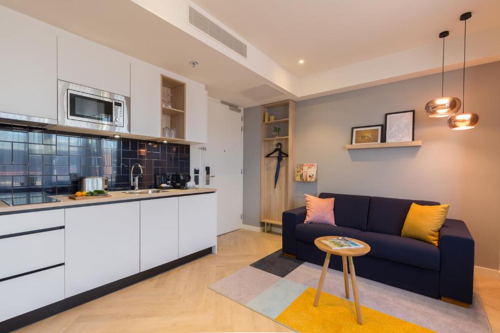 One-bedroom Suite with kitchen including breakfast — The Hague stay