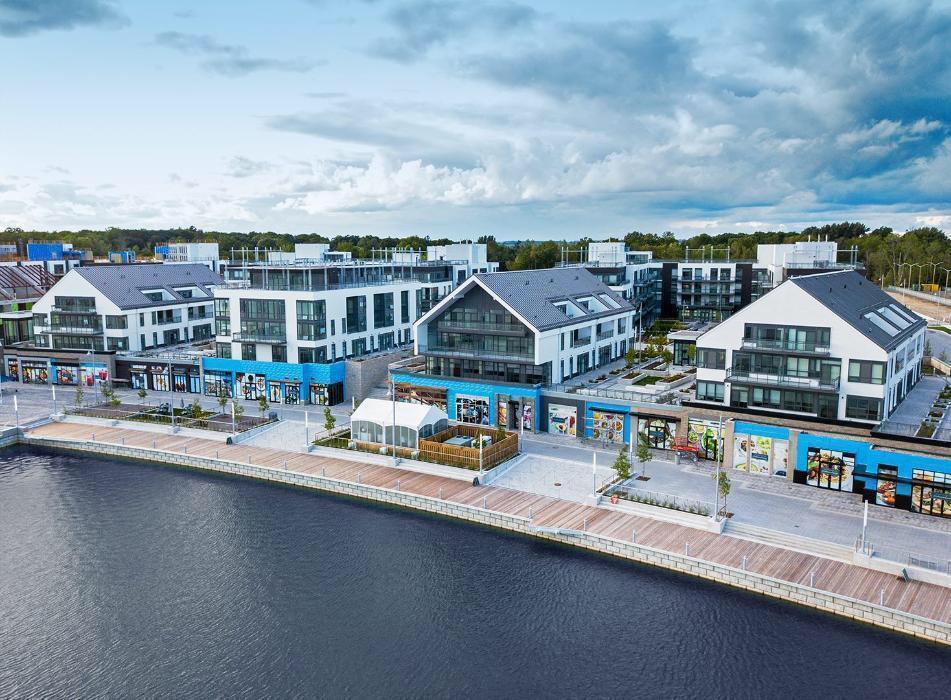 2BR Getaway at Friday Harbour All Season Resort Condominiums for Rent in Innisfil, Ontario, Canada