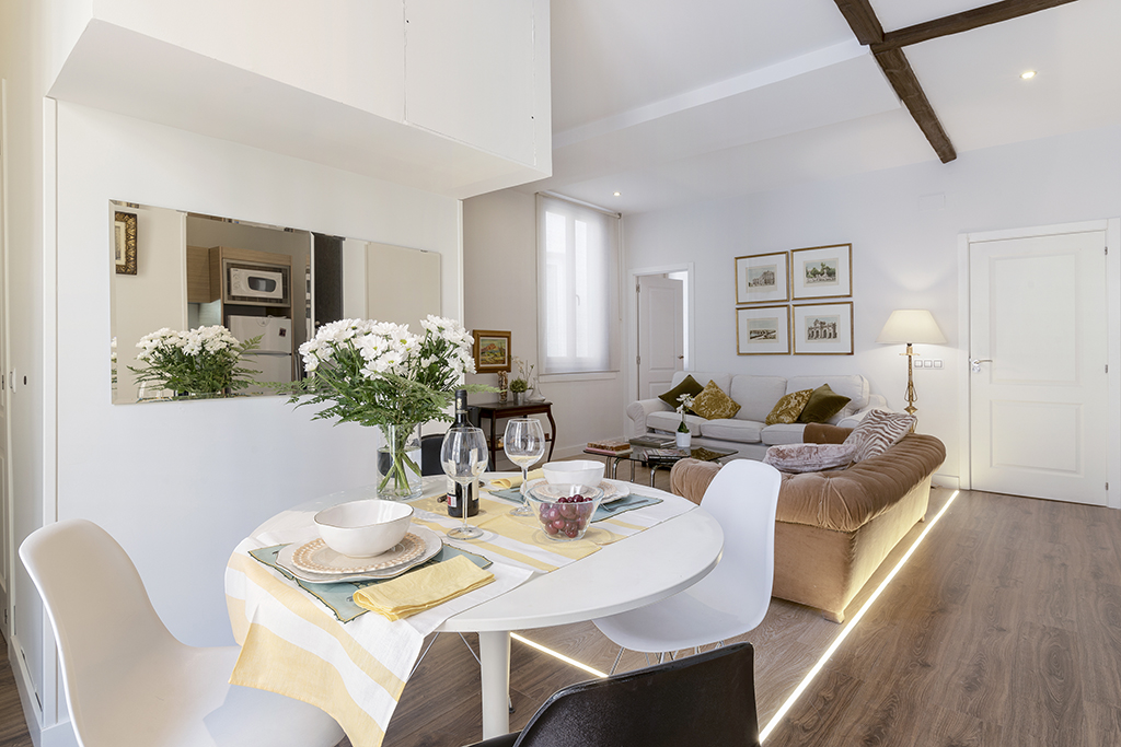 Best Deal Chic VELAZQUEZ SUITE SOL in Sol, Madrid