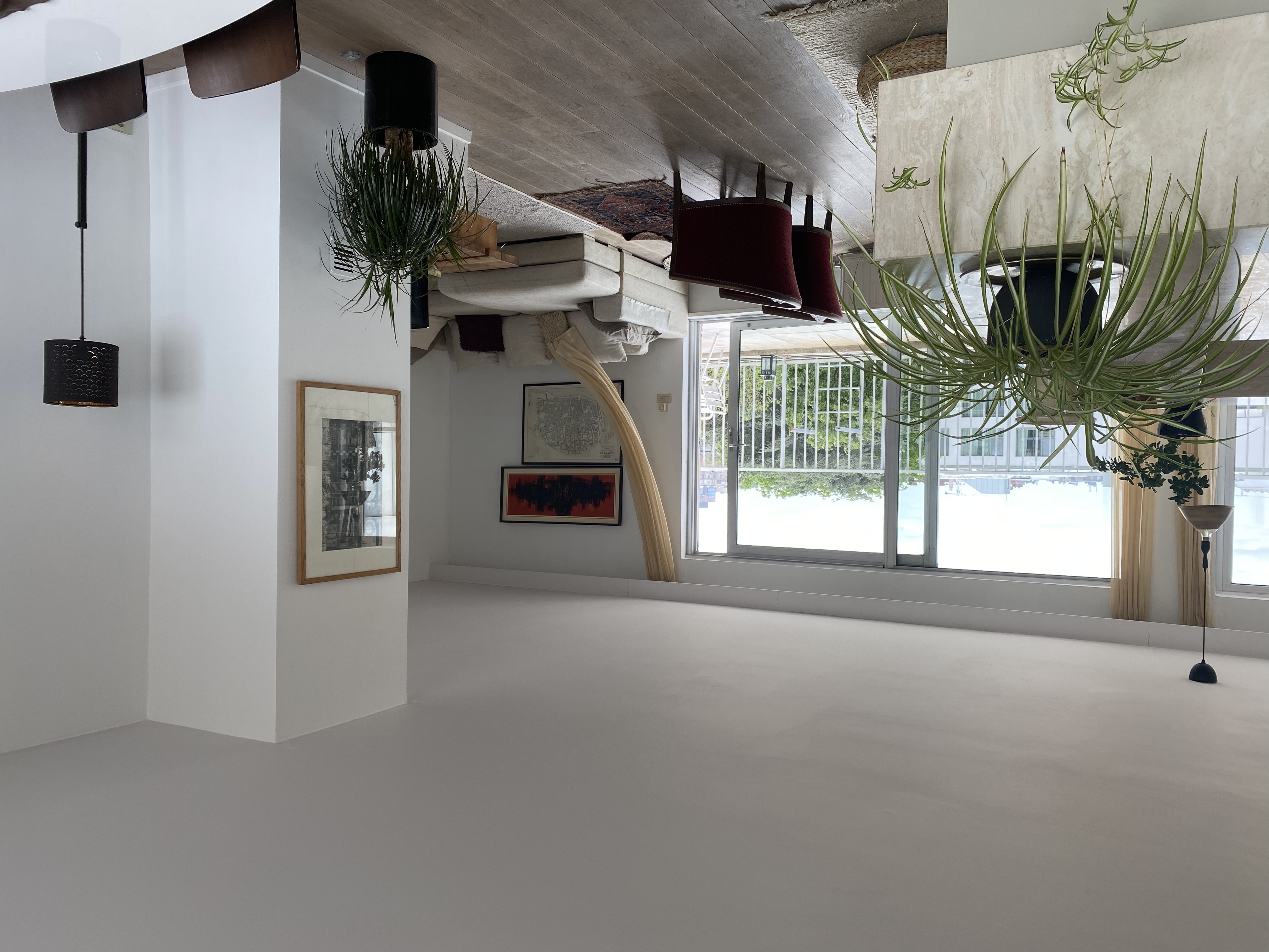Sunny Penthouse with Free Parking (Long term) in Stuivenberg, Antwerp