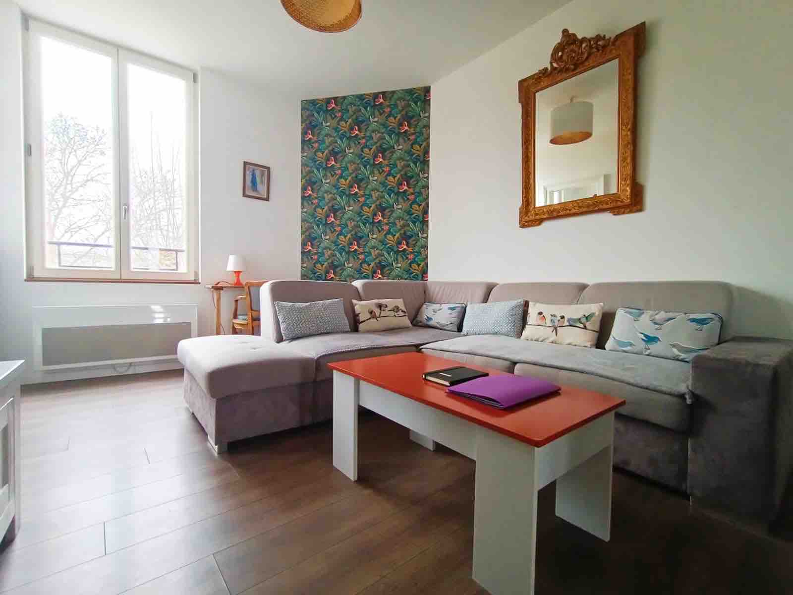 Wonderful apartment near city center and train station
