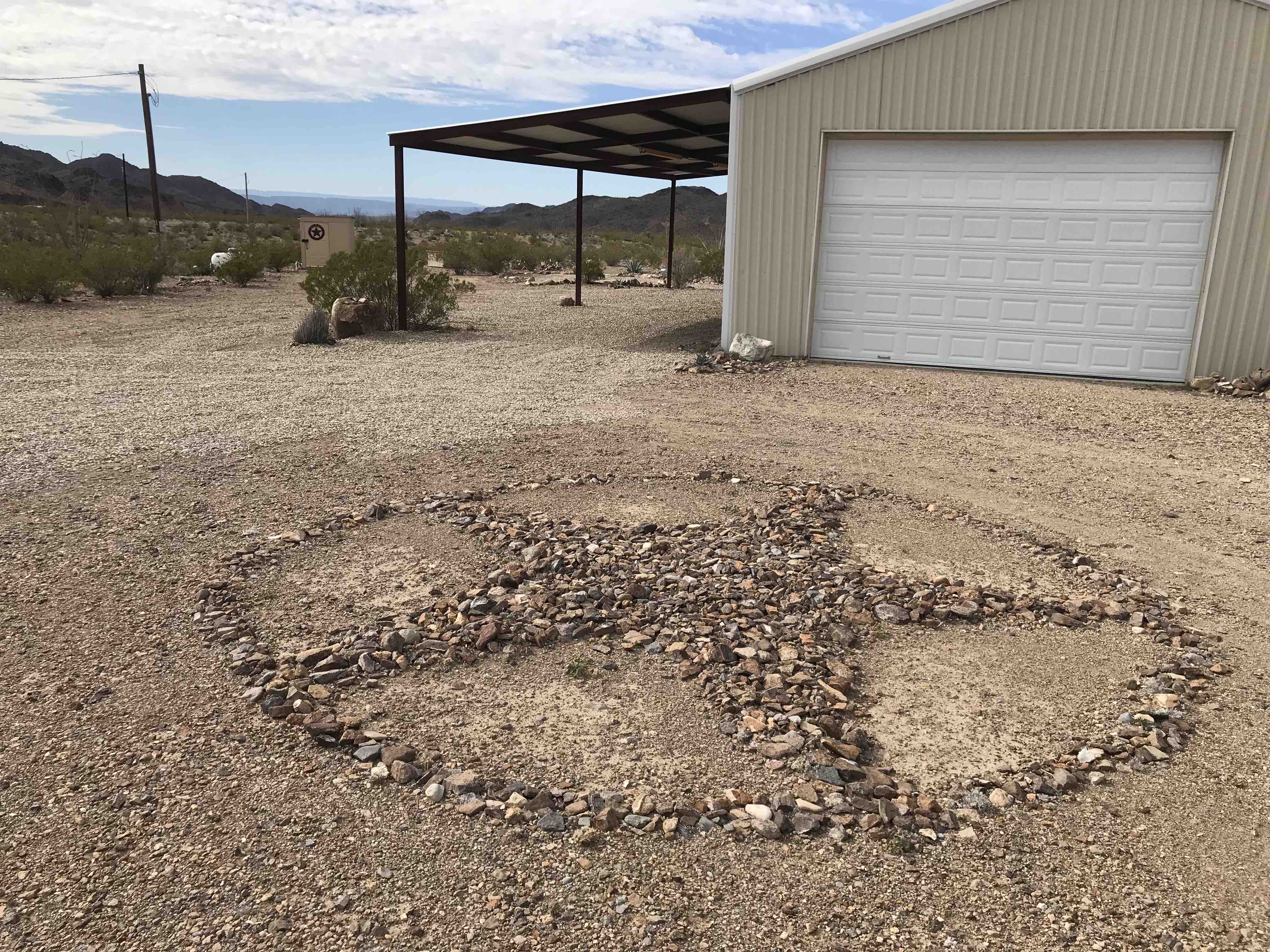 Ocotillo Moons  40Acre Upscale Barndominium