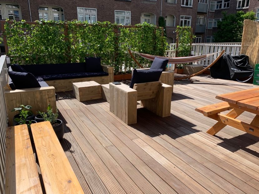 Specious appartment with large sundeck โ Amsterdam stay