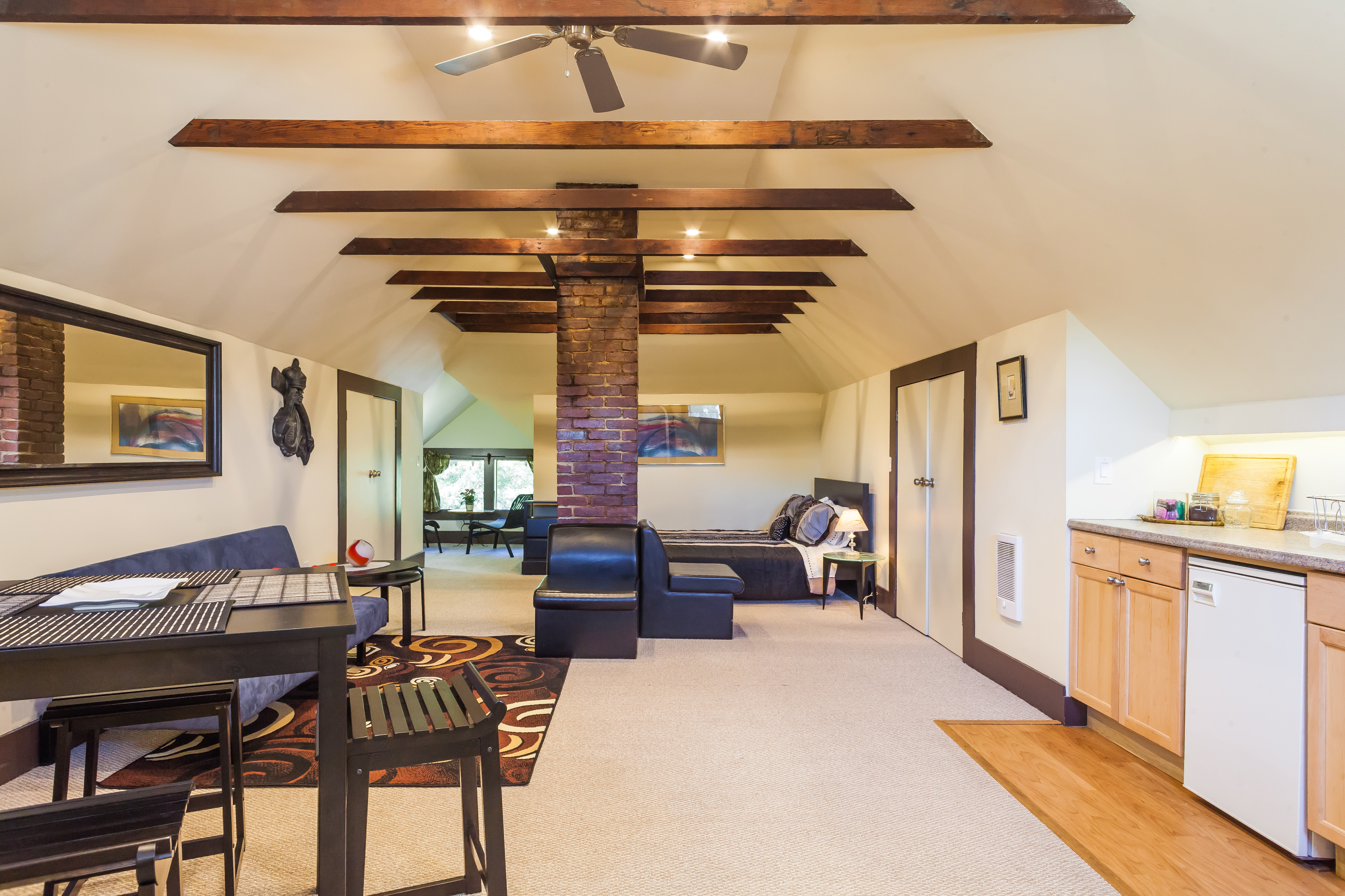 Loft in 1902 Heritage Home close to downtown