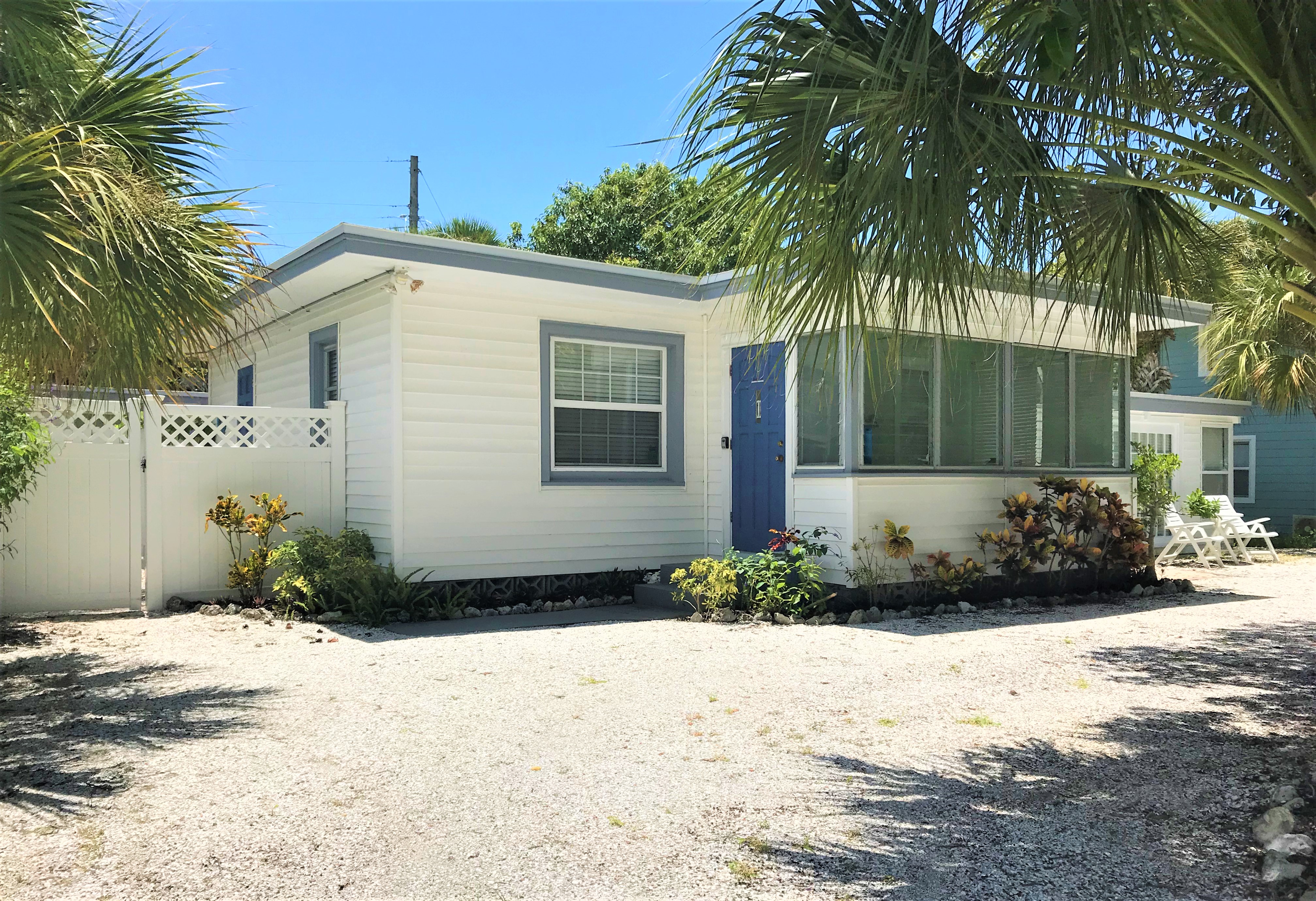 Siesta Key Two Bedroom Cottage
