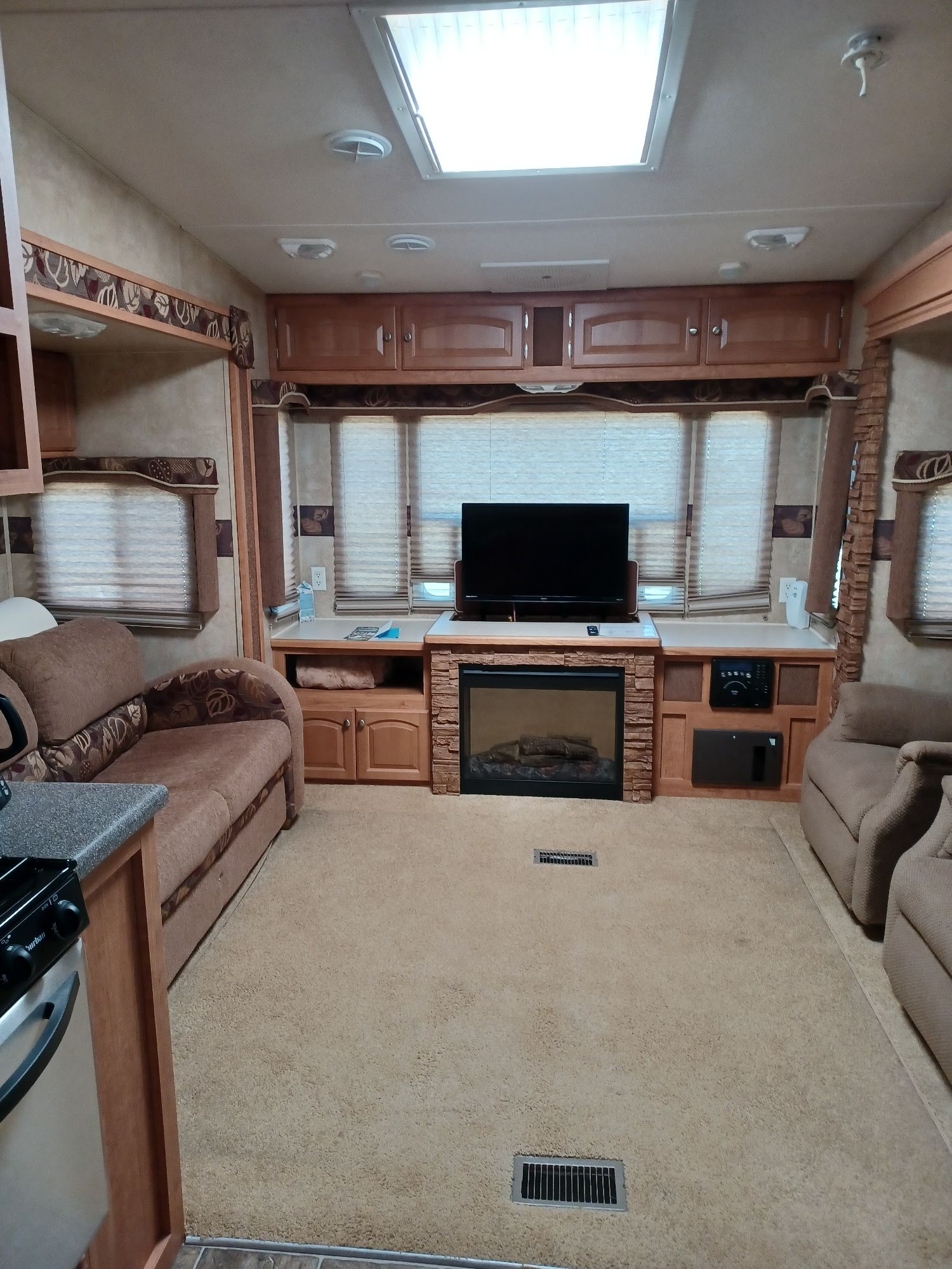 Cozy 1-Bedroom RV with Indoor Fireplace!