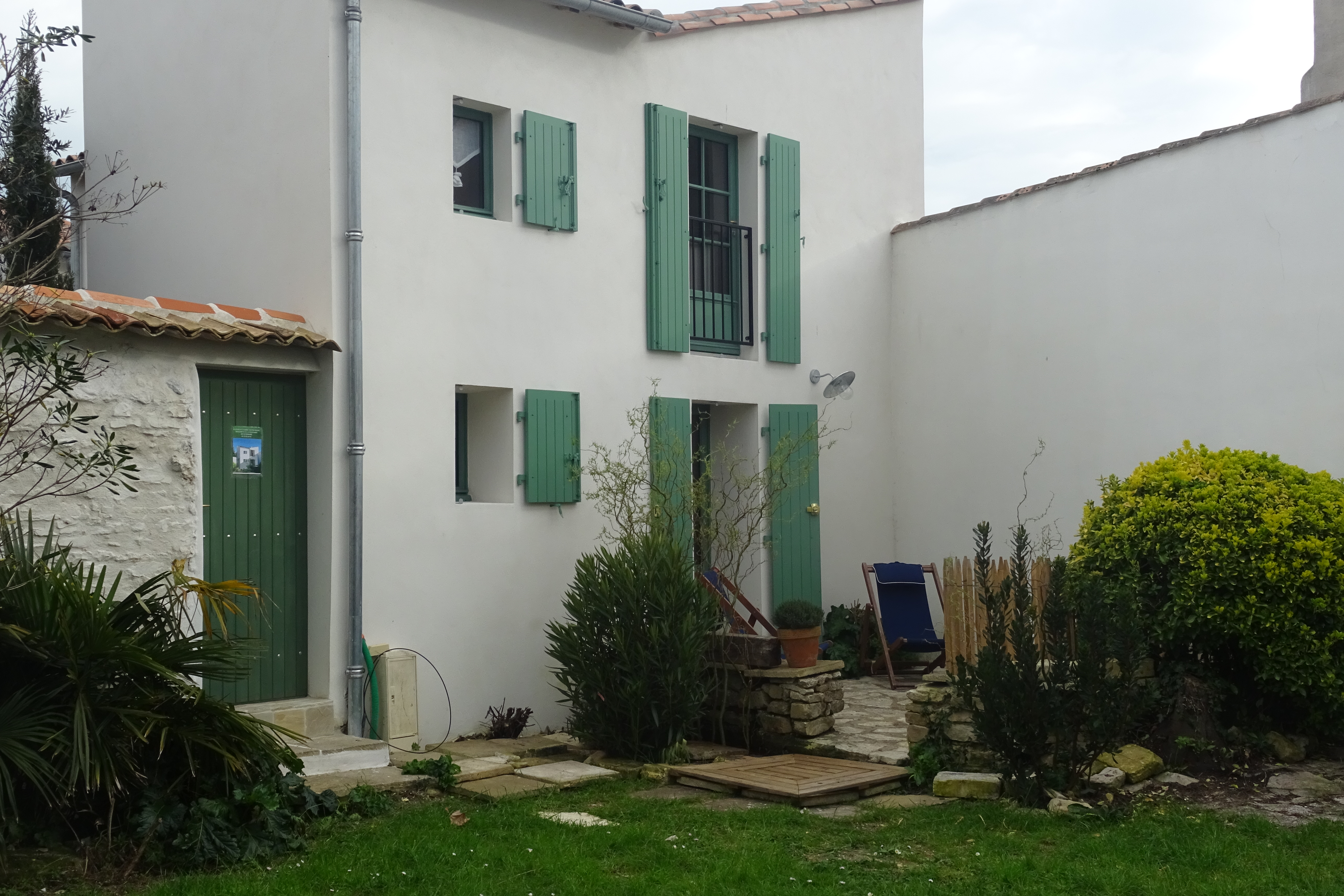charming cottage in the heart of the village