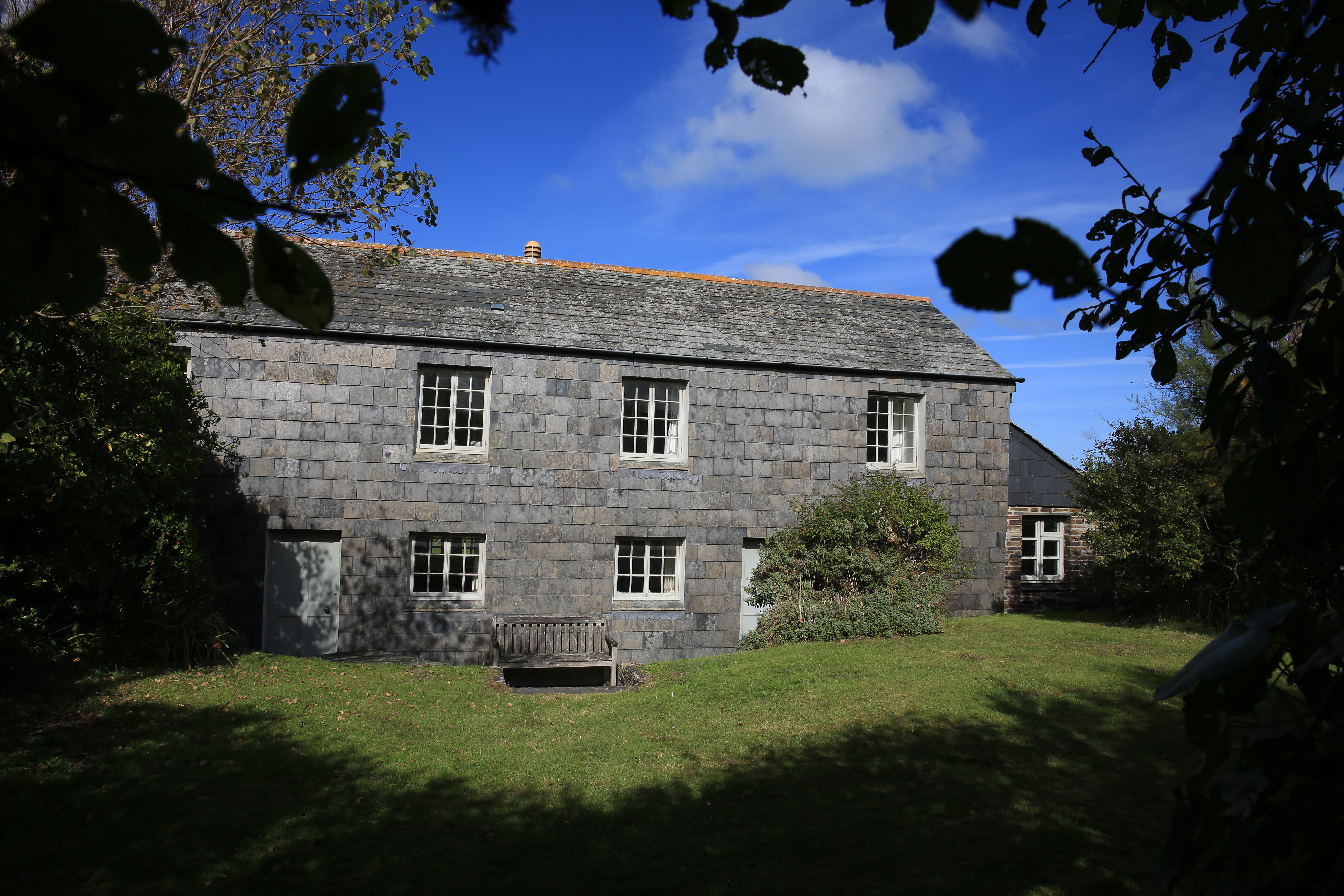 Cosy Cottage, Padstow/Trevone, with EV charger.