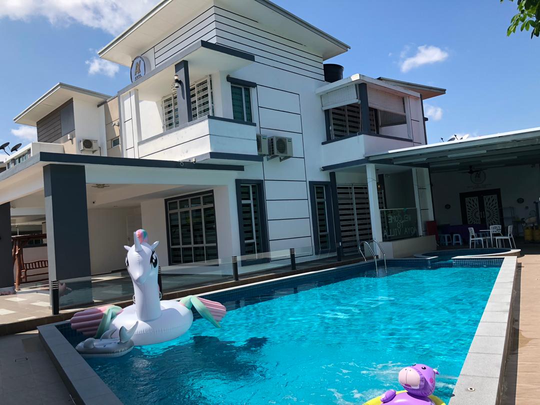 Villa 40pax Private Swimming Pool With Jacuzzi Ktv Villas For Rent In Melaka Melaka Malaysia