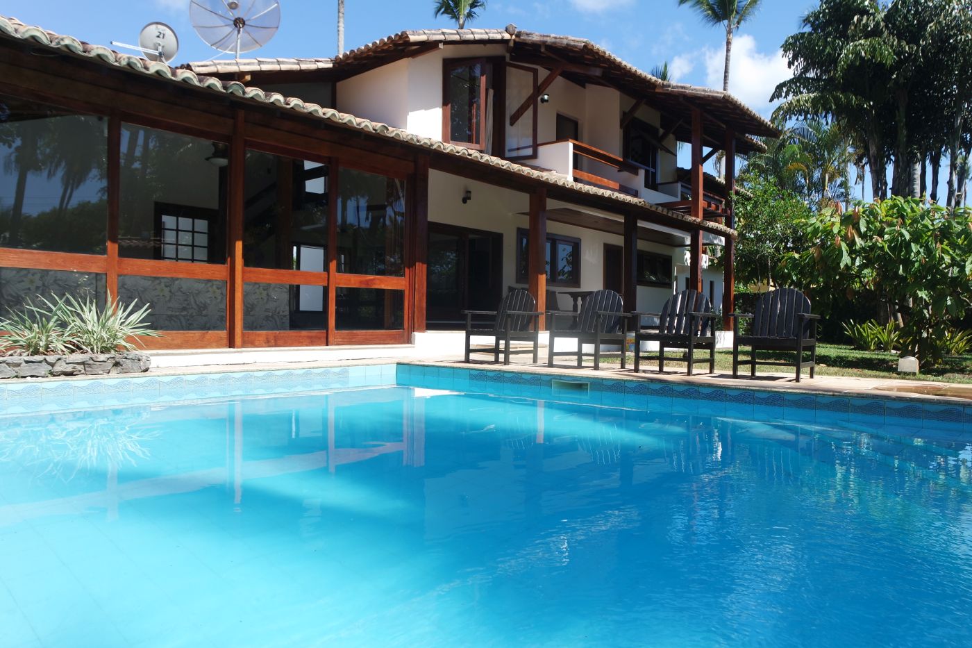 Mansão em frente a praia entre Axé Moi e Toa Toa - Vilas para Alugar em