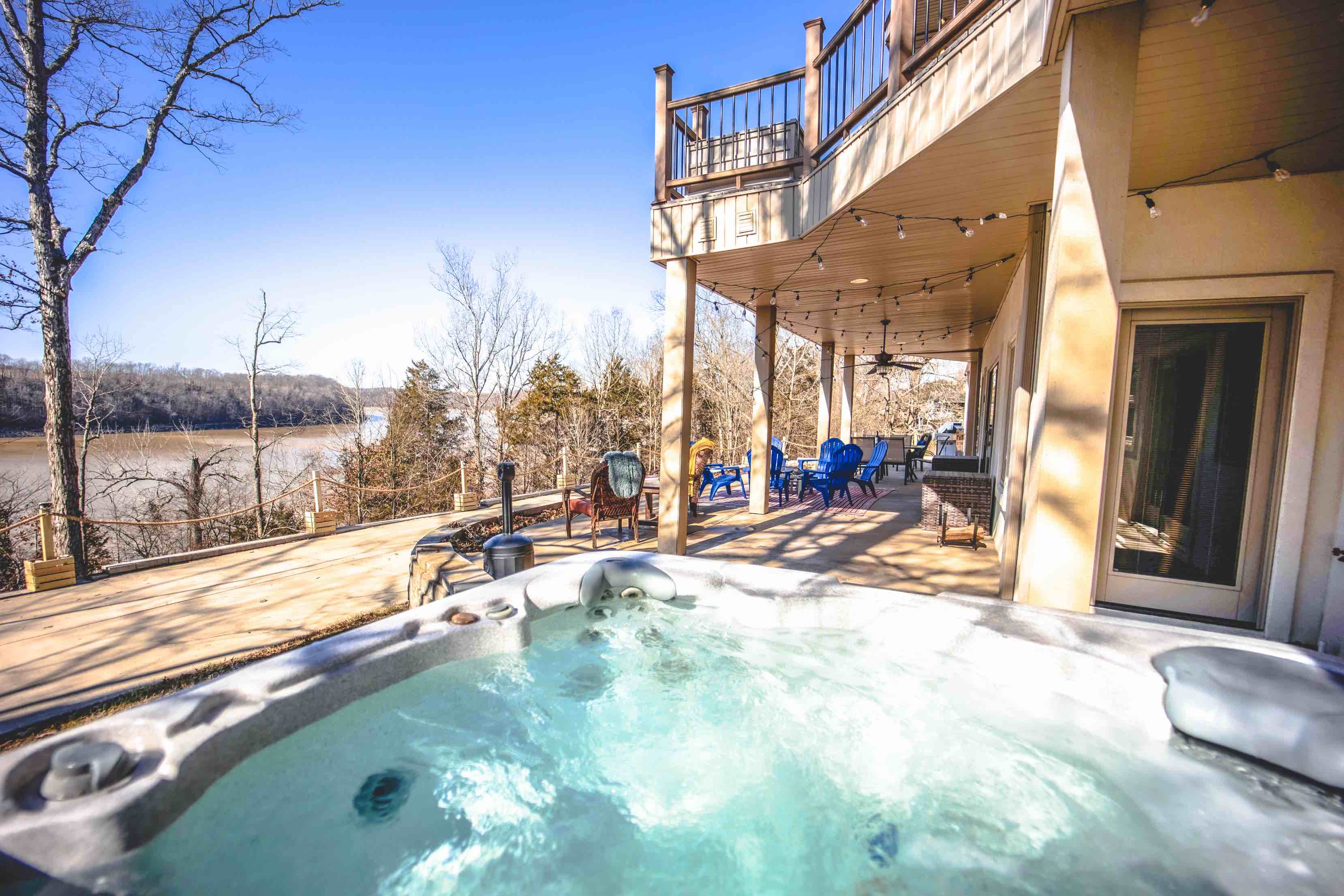 Luxury Lakefront, Hot Tub, Game Room & 5 Masters Houses for Rent in