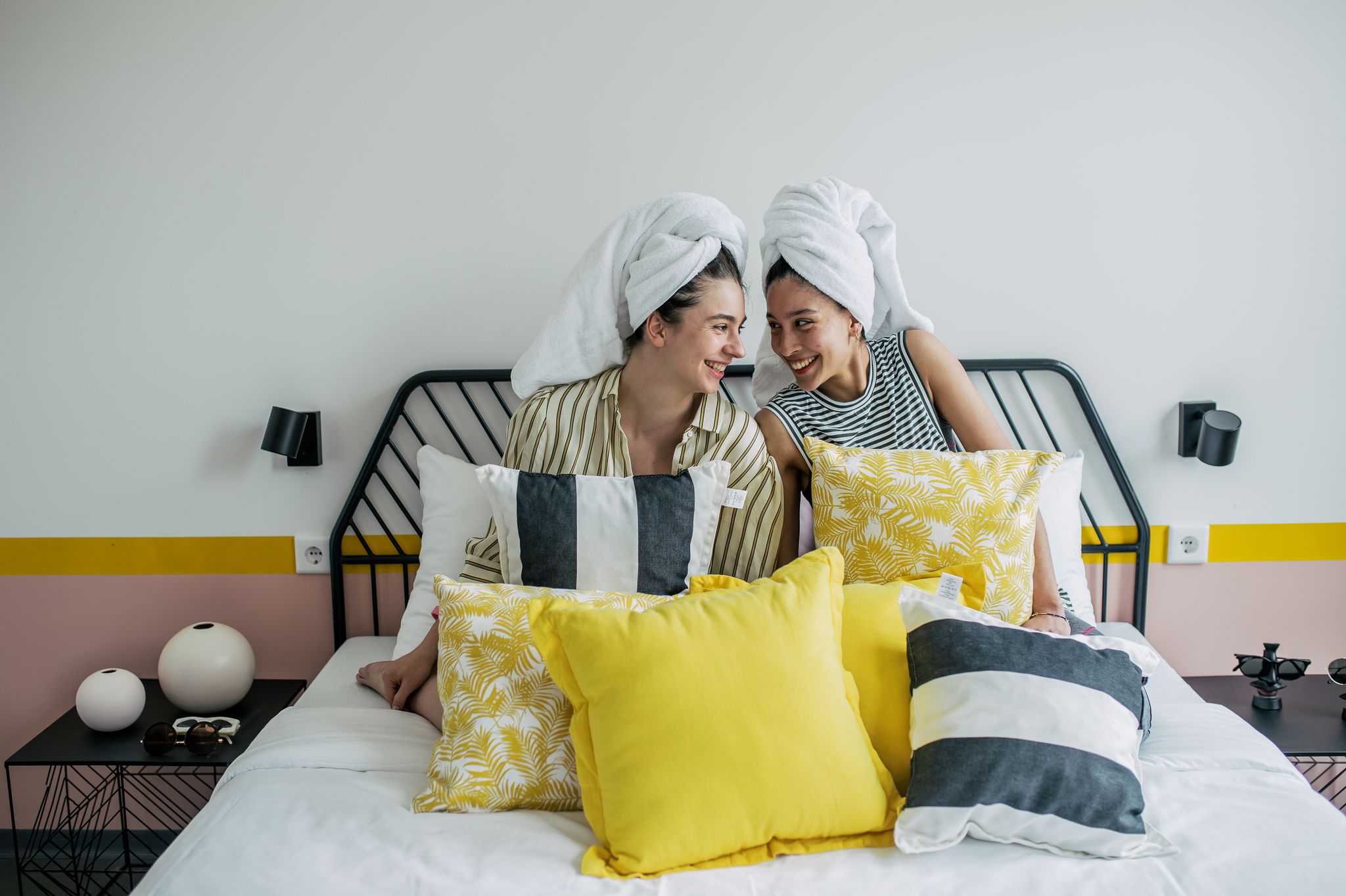 Vibrant Private Room with en-suite! — The Hague stay