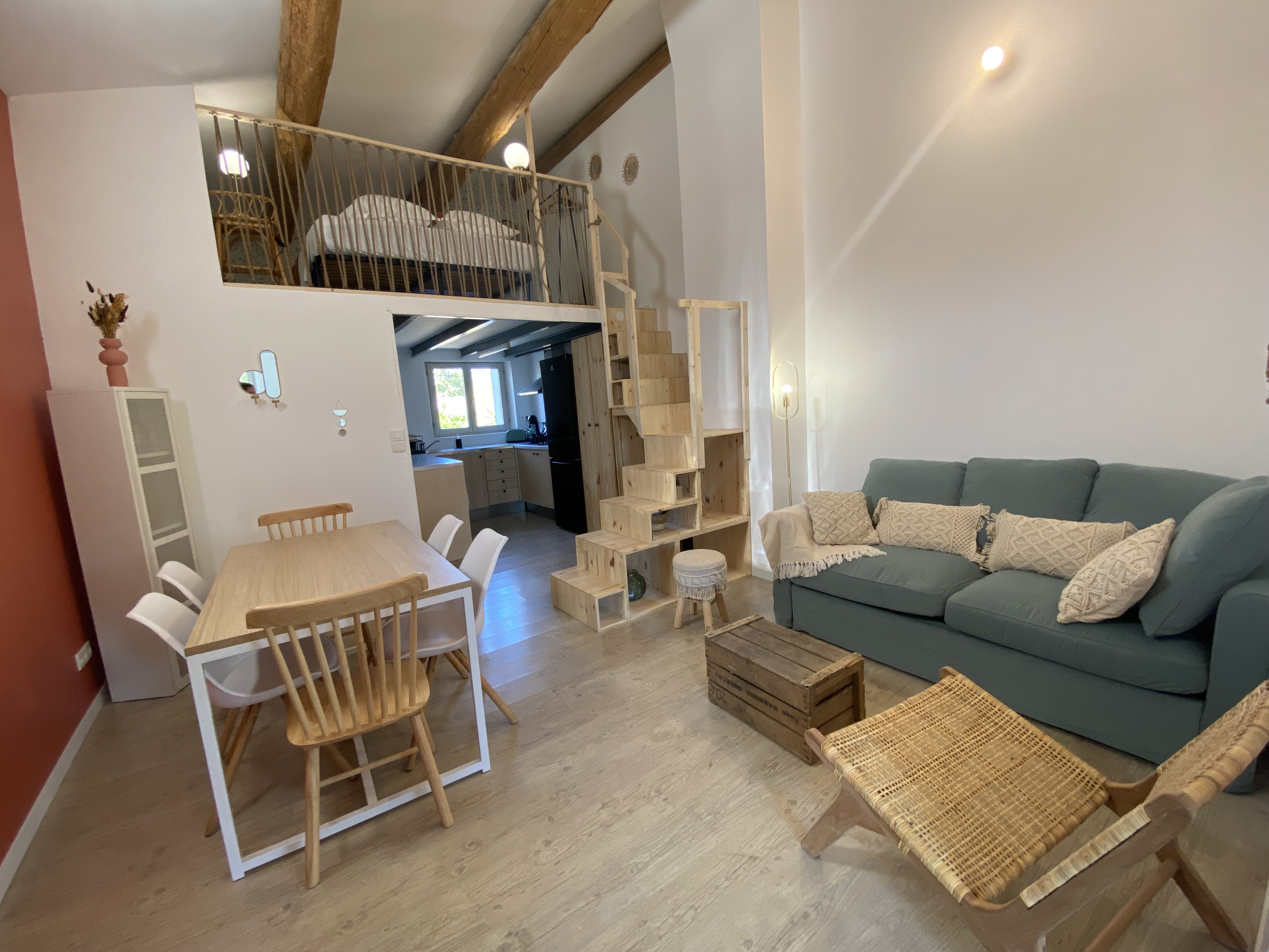 The Lambescain apartment