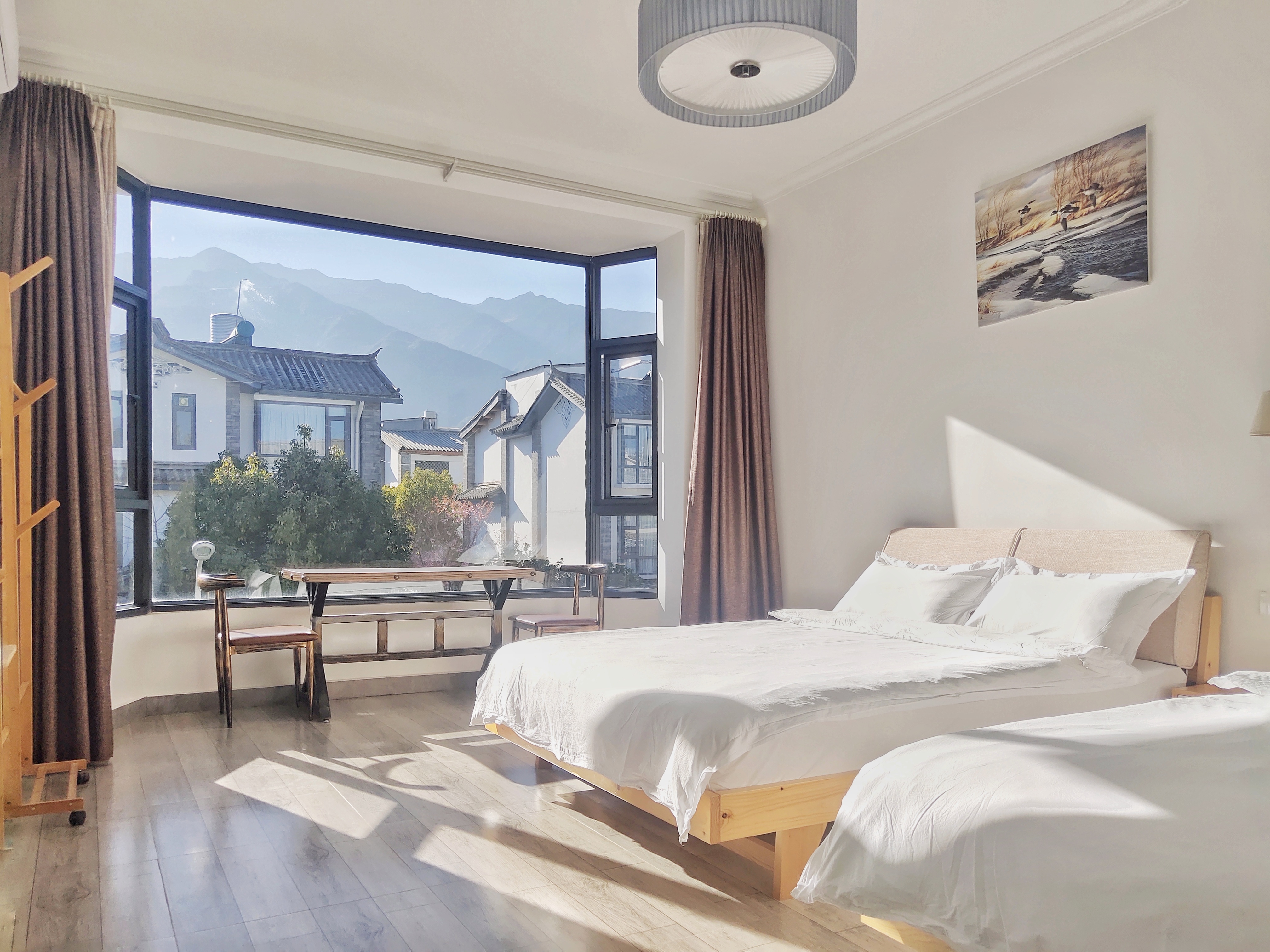 山景两室三床套房 撸猫咖啡下午茶 近古城南门 免费停车 交通便利紧邻景区直通车 有厨房 青泥民宿 Casas En Alquiler En Dali Yunnan China