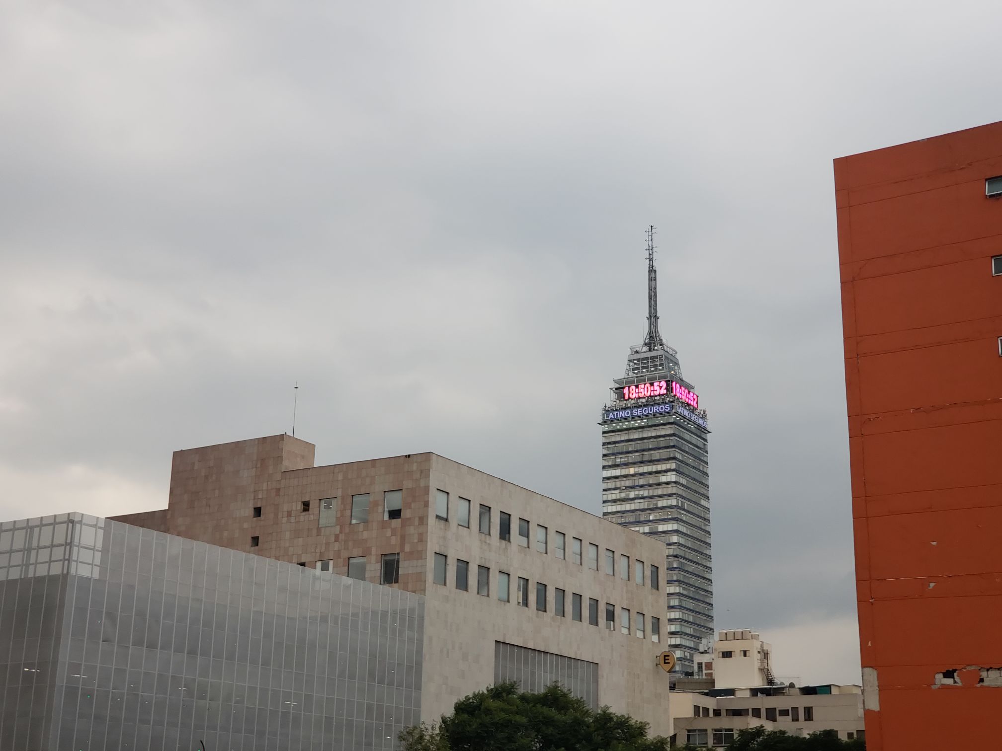 Pequeño y cómodo departamento con vista a la CDMX.