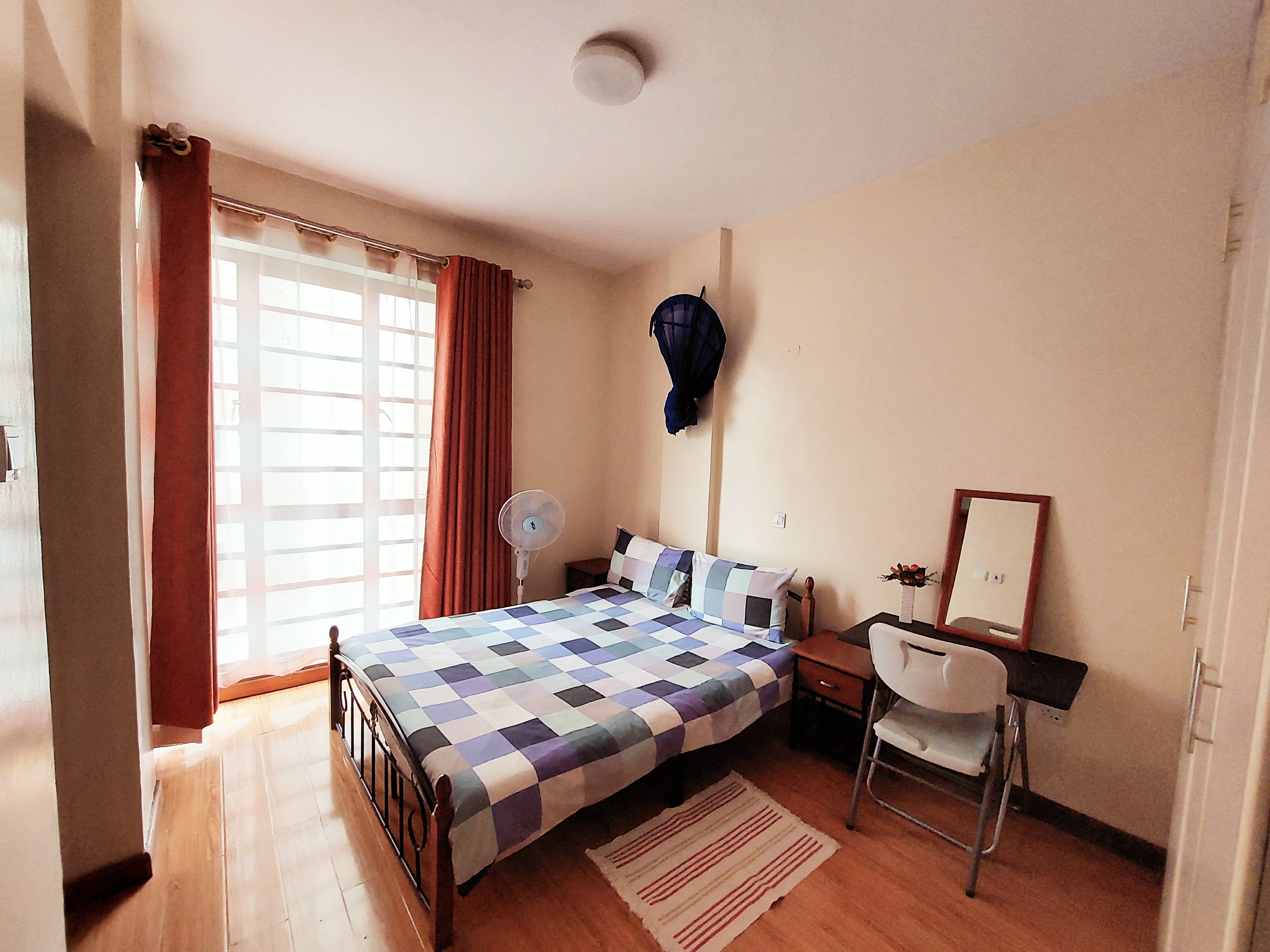 Ensuite room1 in Kileleshwa (Flatshare) in Kilimani, Nairobi