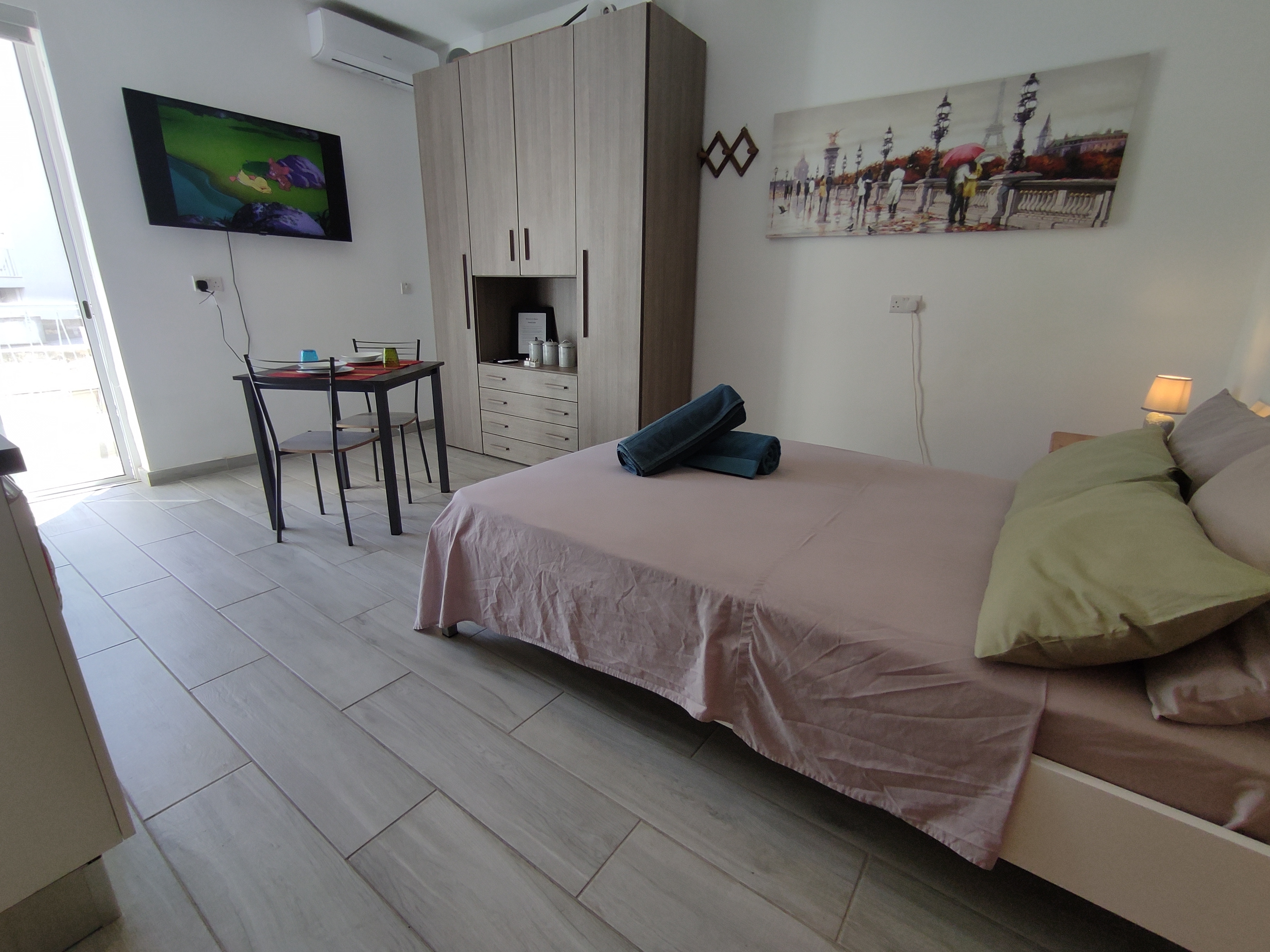 Private Mini Apartment Kitchen Bathroom Balcony