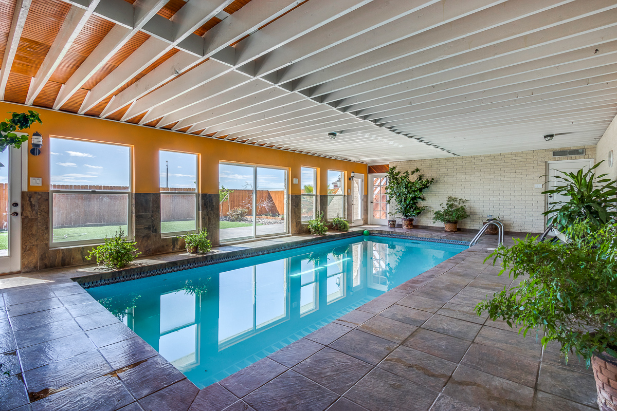 Indoor Pool Family Home, Sauna,Outdoor Living Houses for Rent in El