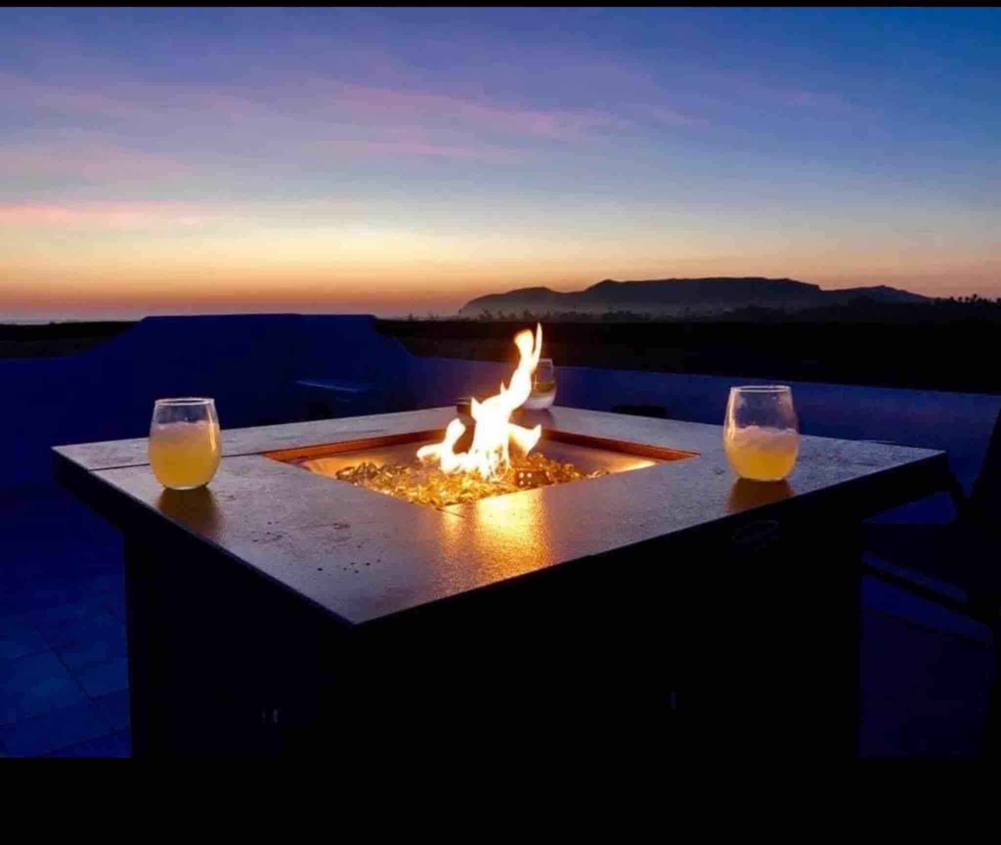 Family/Group Getaway Spring Discounts! 🌊🌵⛱ Houses for Rent in El