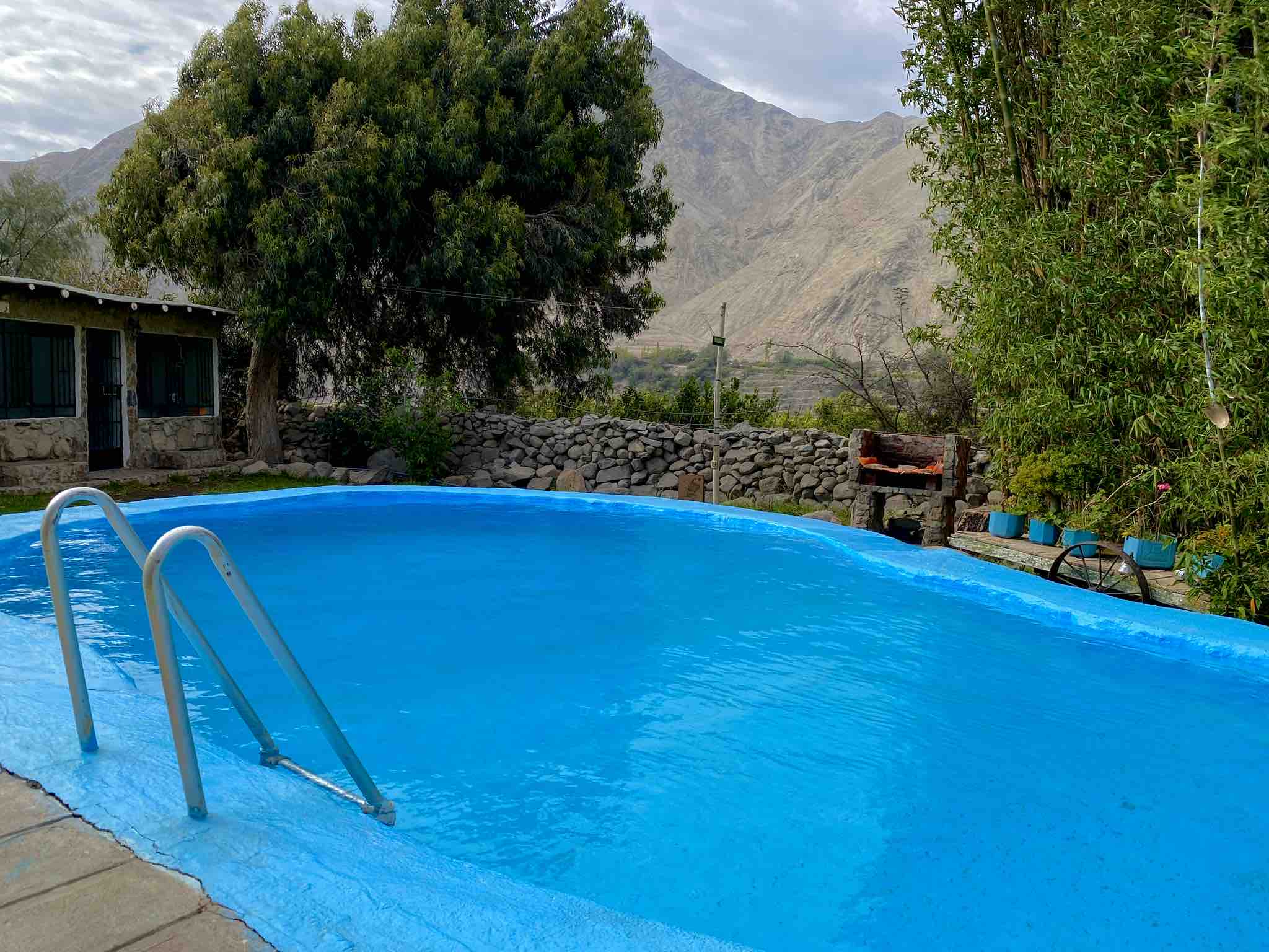 Cozy and cute stone bungalow B in Lunahuaná