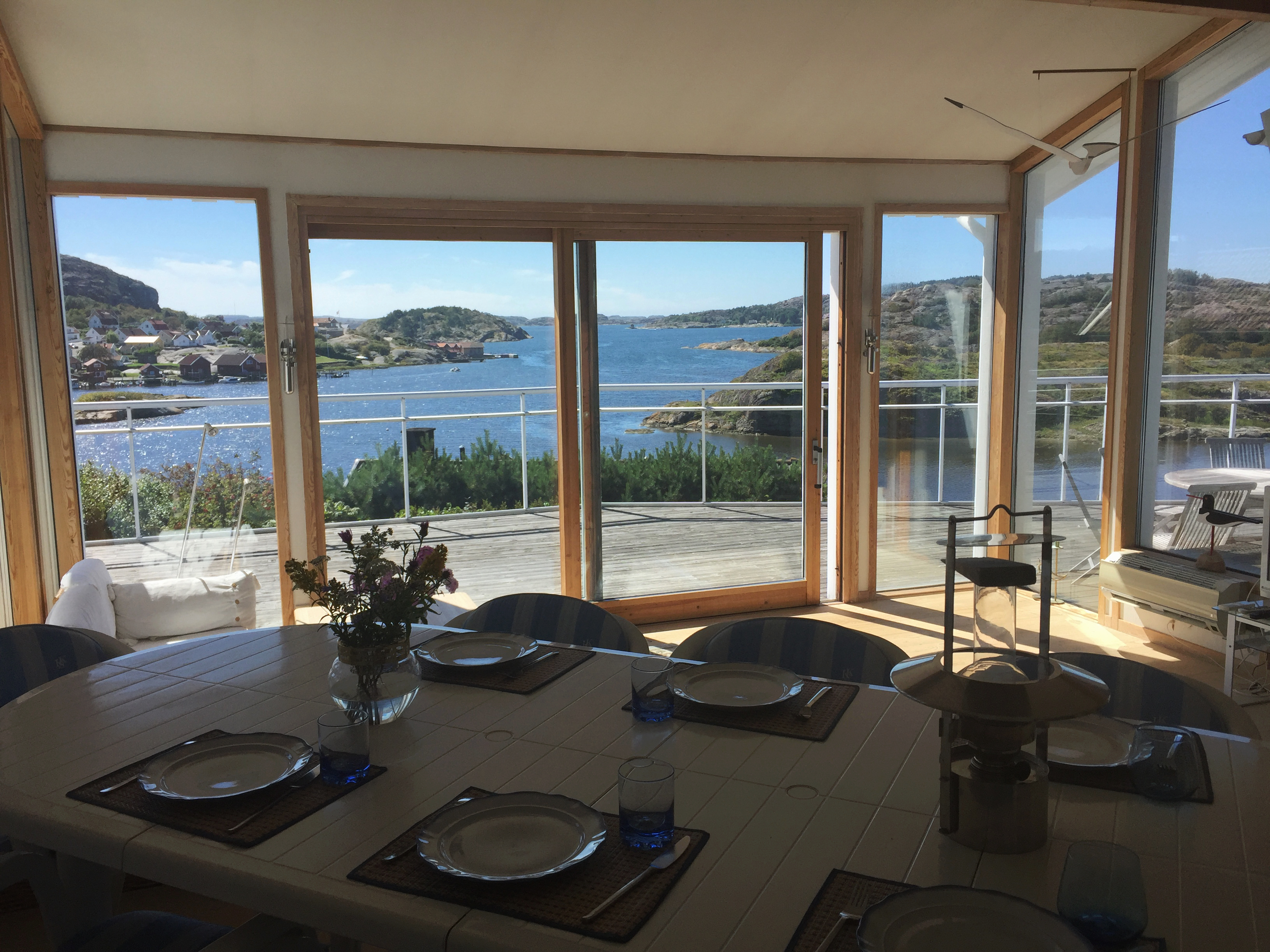 Spacious villa with stunning ocean view!